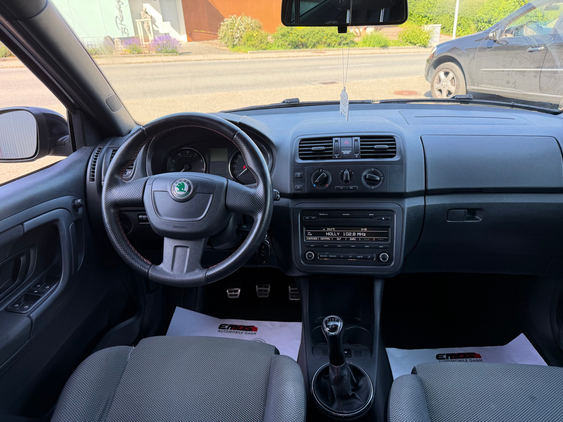 SKODA Fabia 1.2 TSI Monte Carlo-image-8