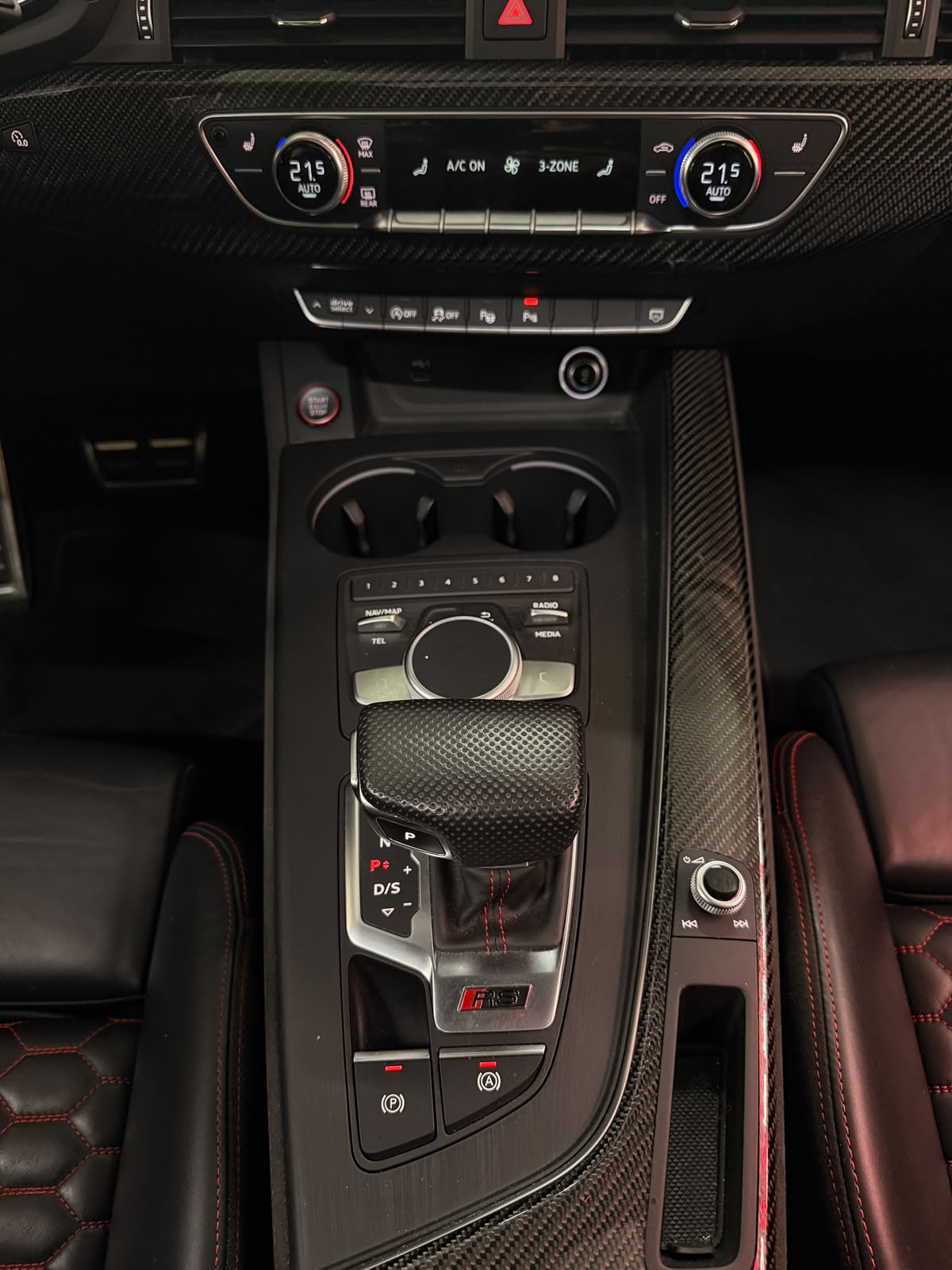 AUDI RS4 Avant 2.9 TFSI quattro tiptronic-image-23