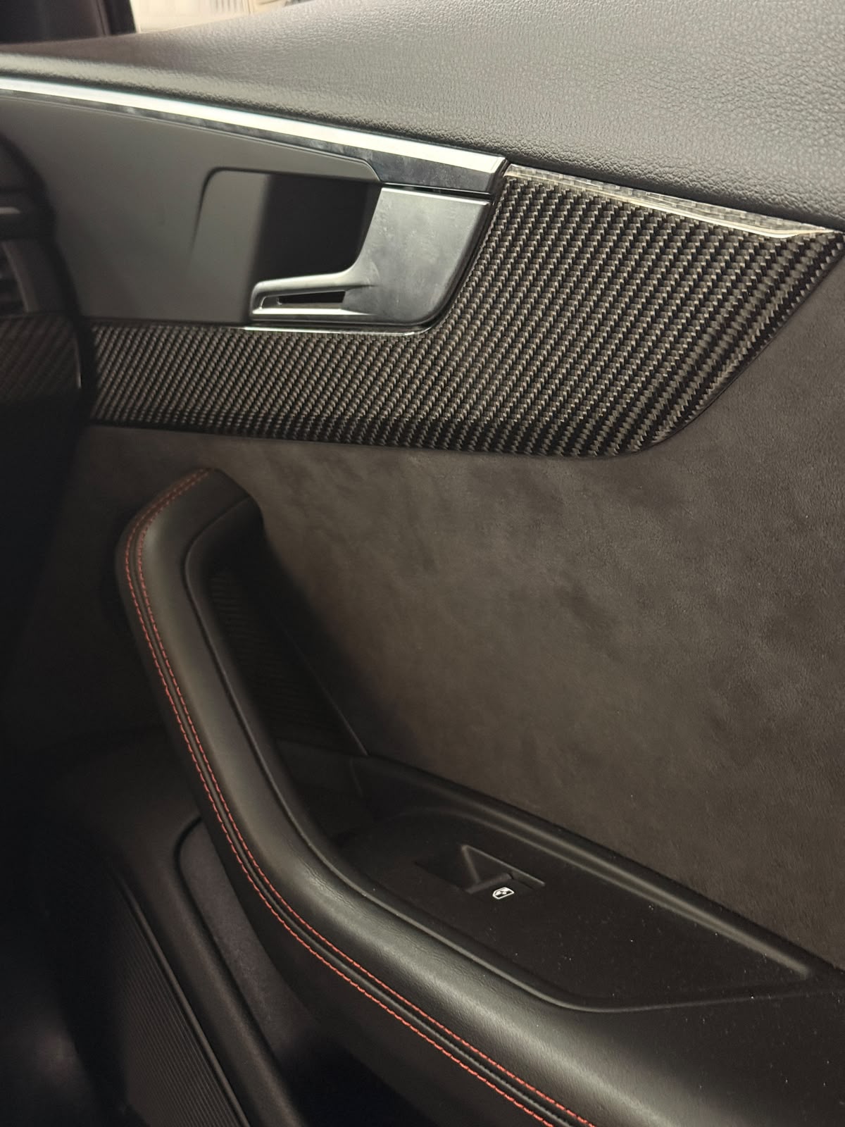 AUDI RS4 Avant 2.9 TFSI quattro tiptronic-image-28