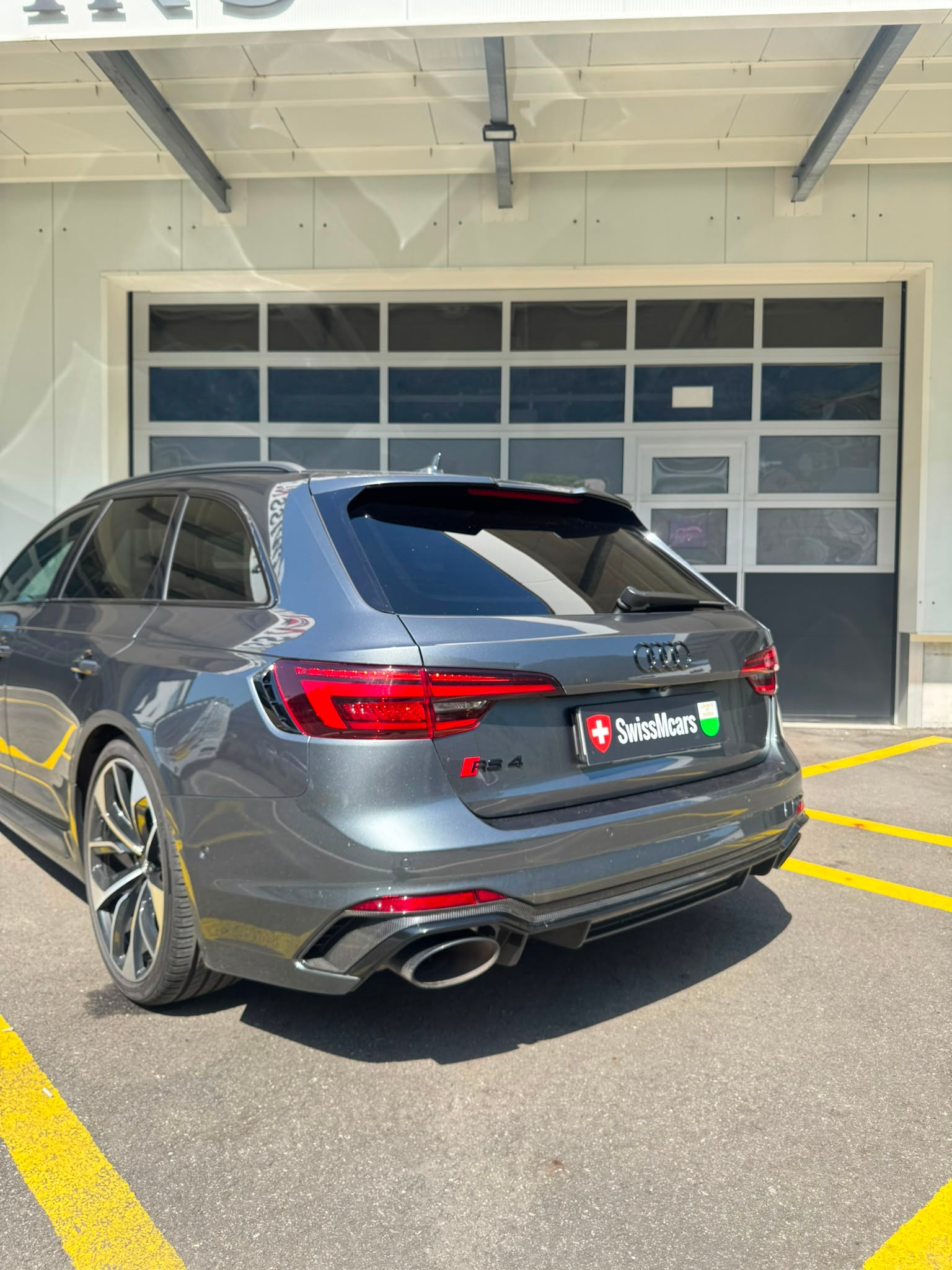 AUDI RS4 Avant 2.9 TFSI quattro tiptronic-image-5