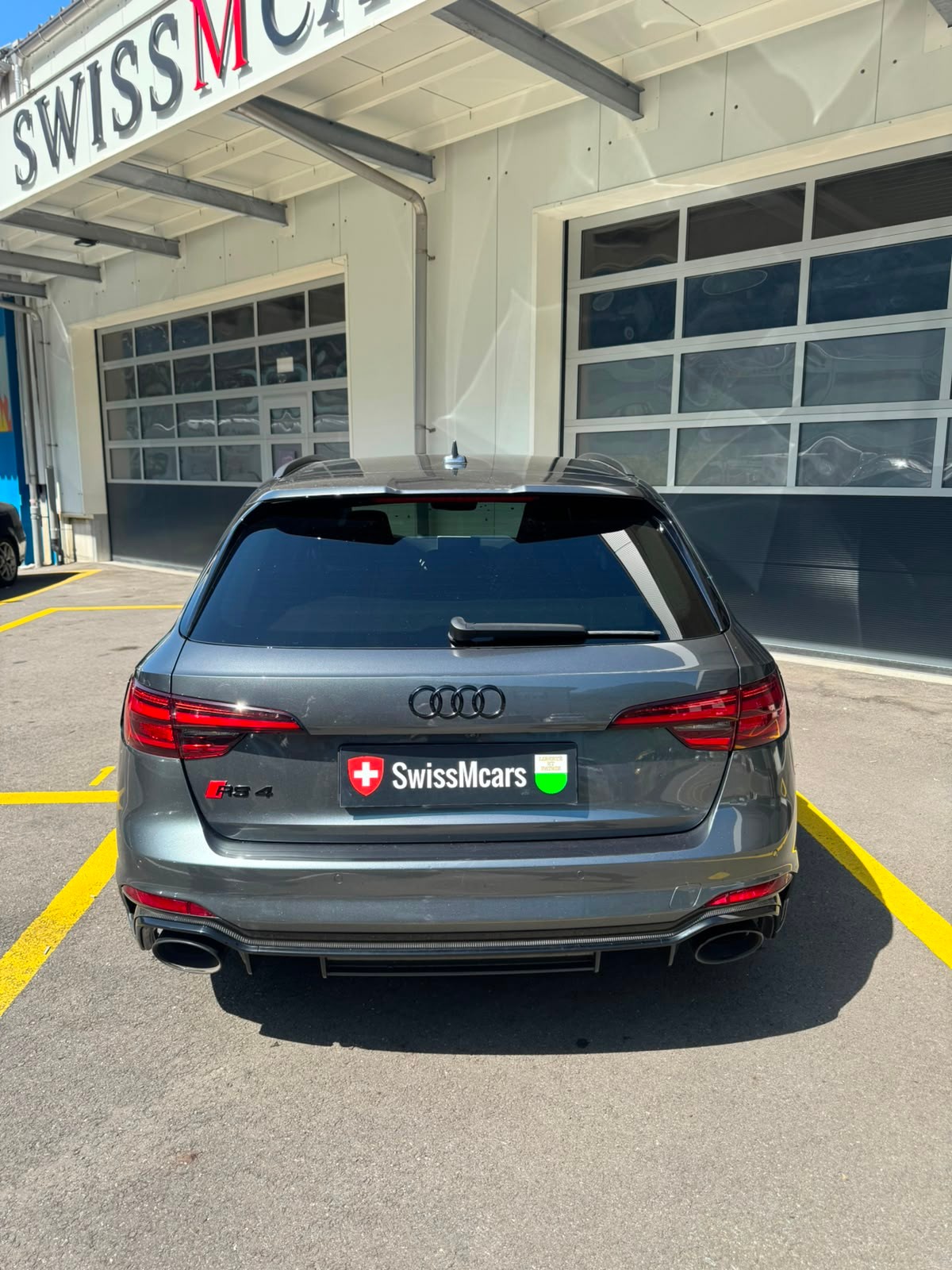 AUDI RS4 Avant 2.9 TFSI quattro tiptronic-image-25