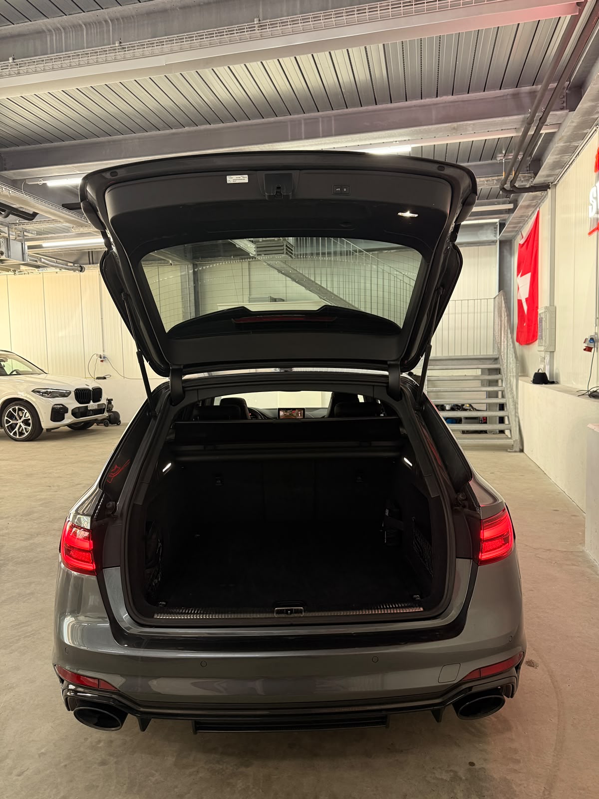 AUDI RS4 Avant 2.9 TFSI quattro tiptronic-image-29