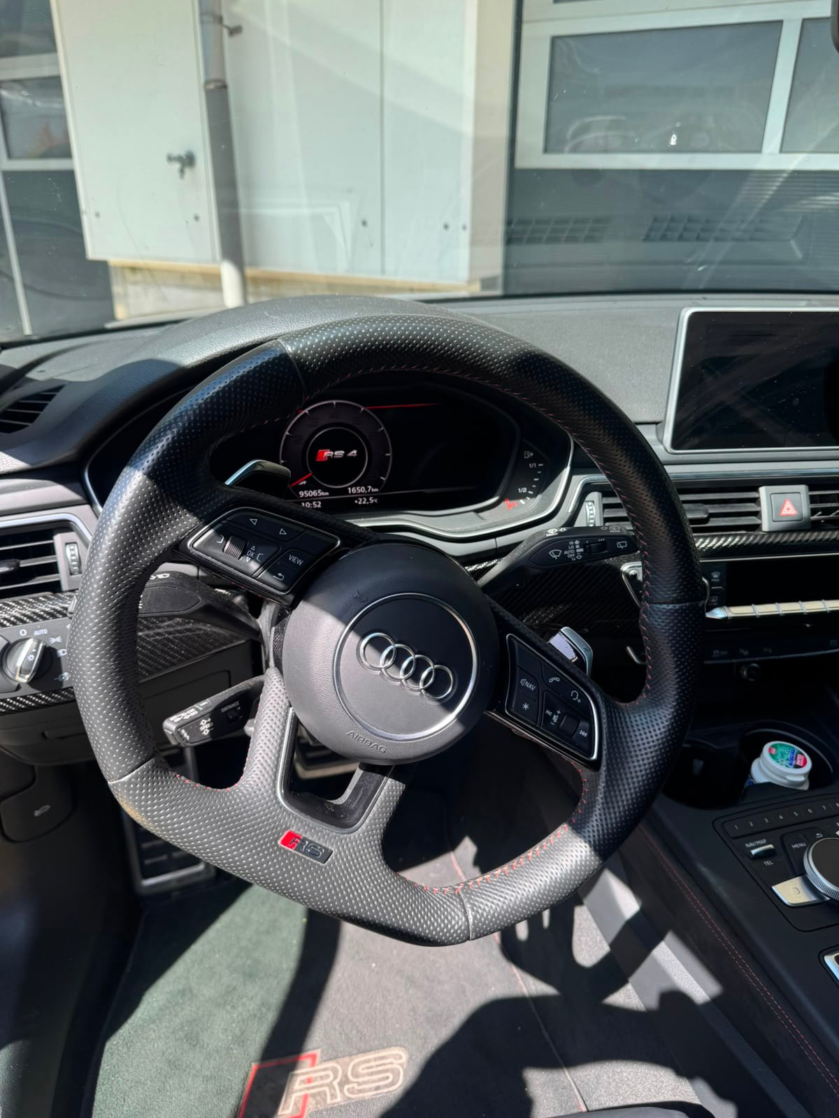 AUDI RS4 Avant 2.9 TFSI quattro tiptronic-image-10