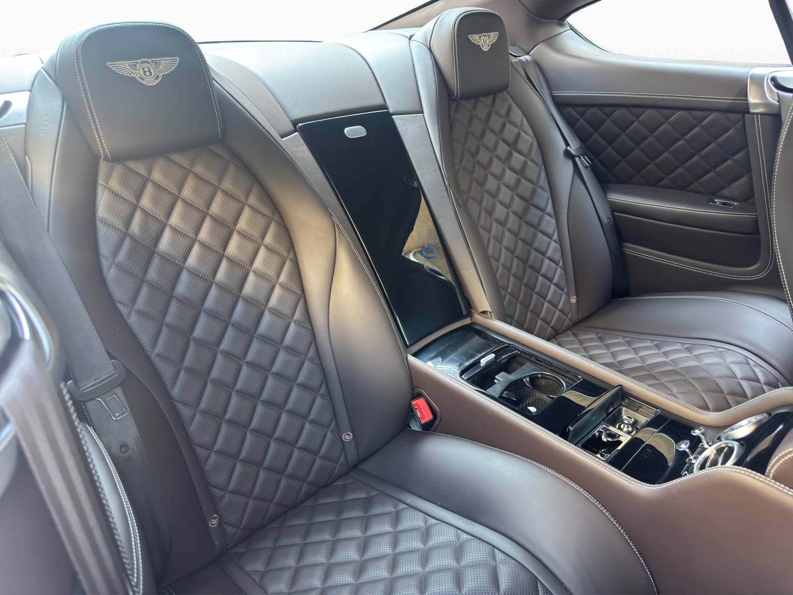 BENTLEY Continental GT 4.0 V8 S-image-19