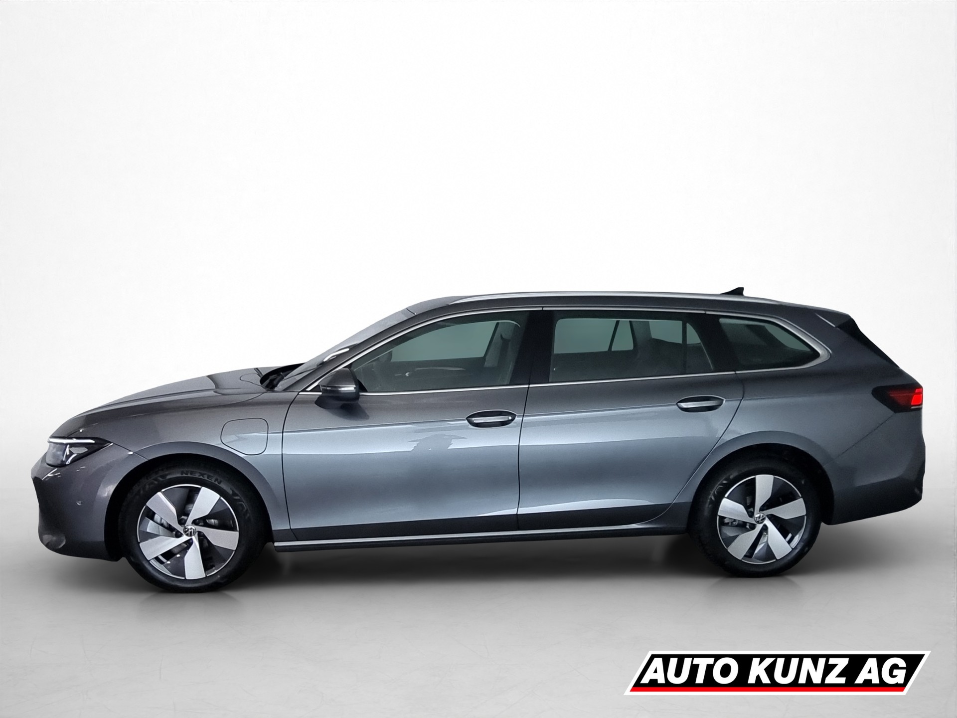 VW Passat Variant 1.5 TSI evo2 Plug-In- Hybrid Busine-image-2