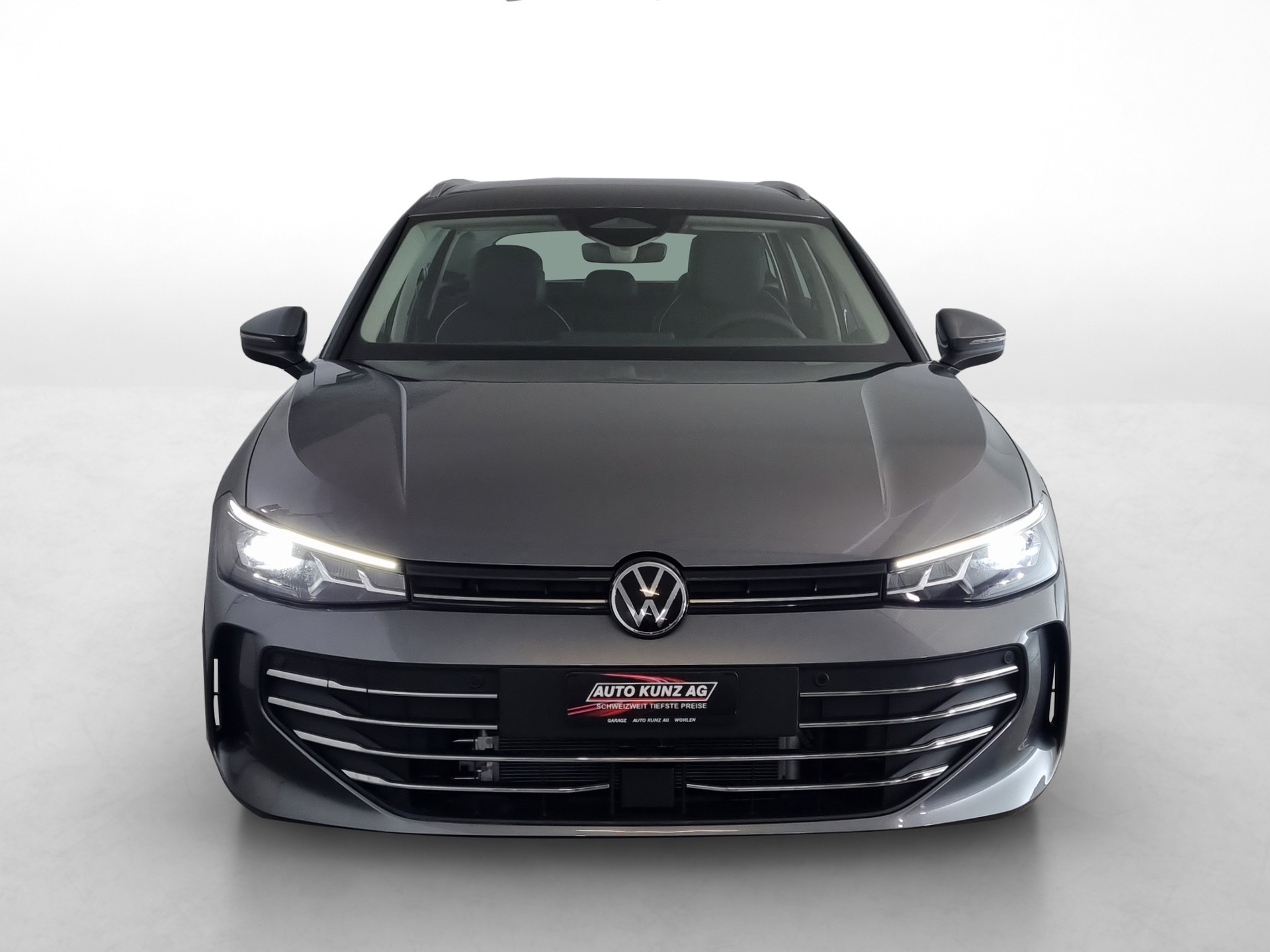 VW Passat Variant 1.5 TSI evo2 Plug-In- Hybrid Busine-image-1