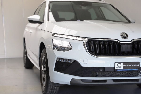 SKODA Kamiq 1.0 TSI Selection-showroom-element-1