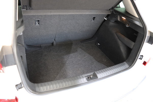SKODA Kamiq 1.0 TSI Selection-image-11