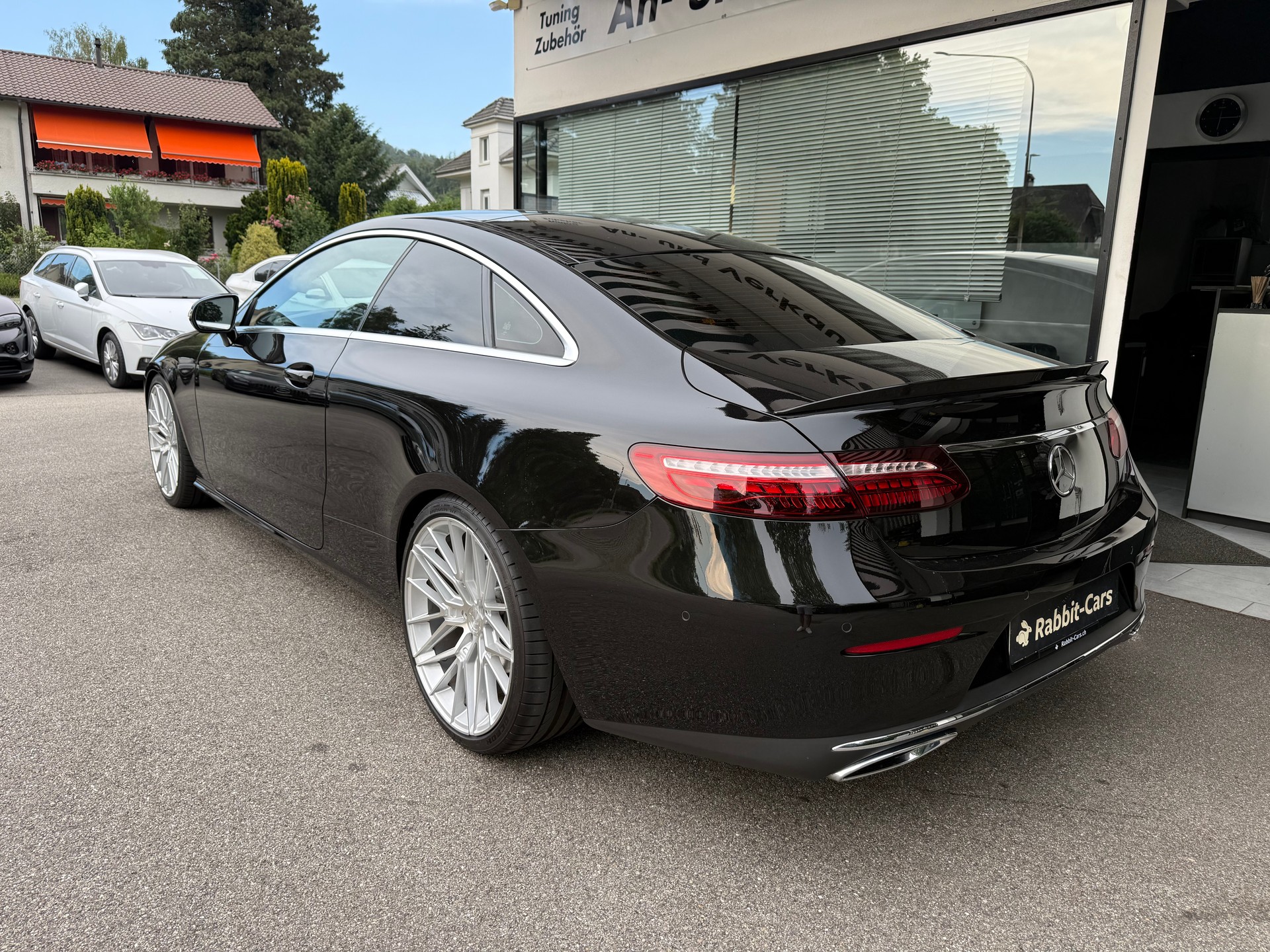 MERCEDES-BENZ E 220 d Coupé Avantgarde 9G-Tronic-image-3