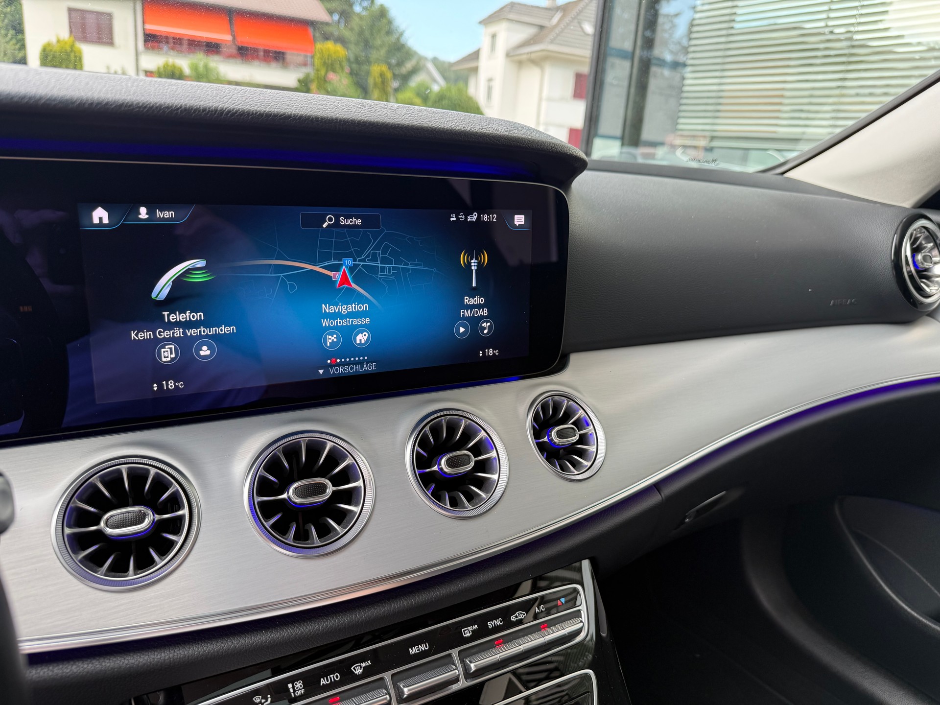 MERCEDES-BENZ E 220 d Coupé Avantgarde 9G-Tronic-image-10