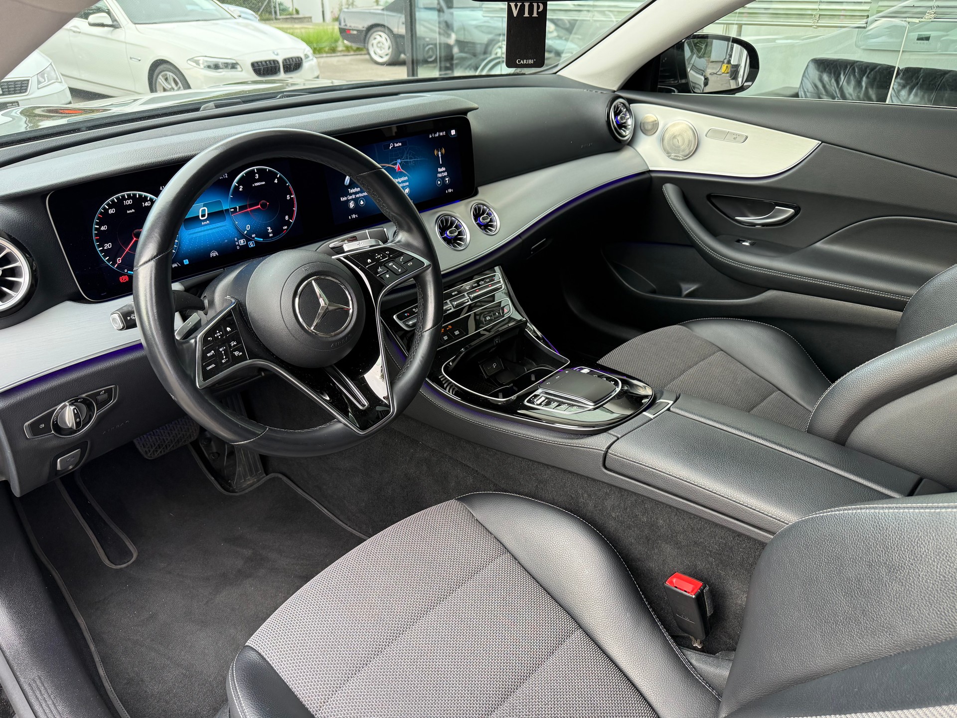 MERCEDES-BENZ E 220 d Coupé Avantgarde 9G-Tronic-image-5