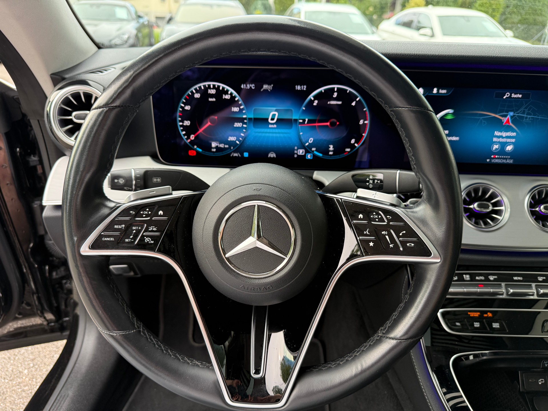 MERCEDES-BENZ E 220 d Coupé Avantgarde 9G-Tronic-image-9