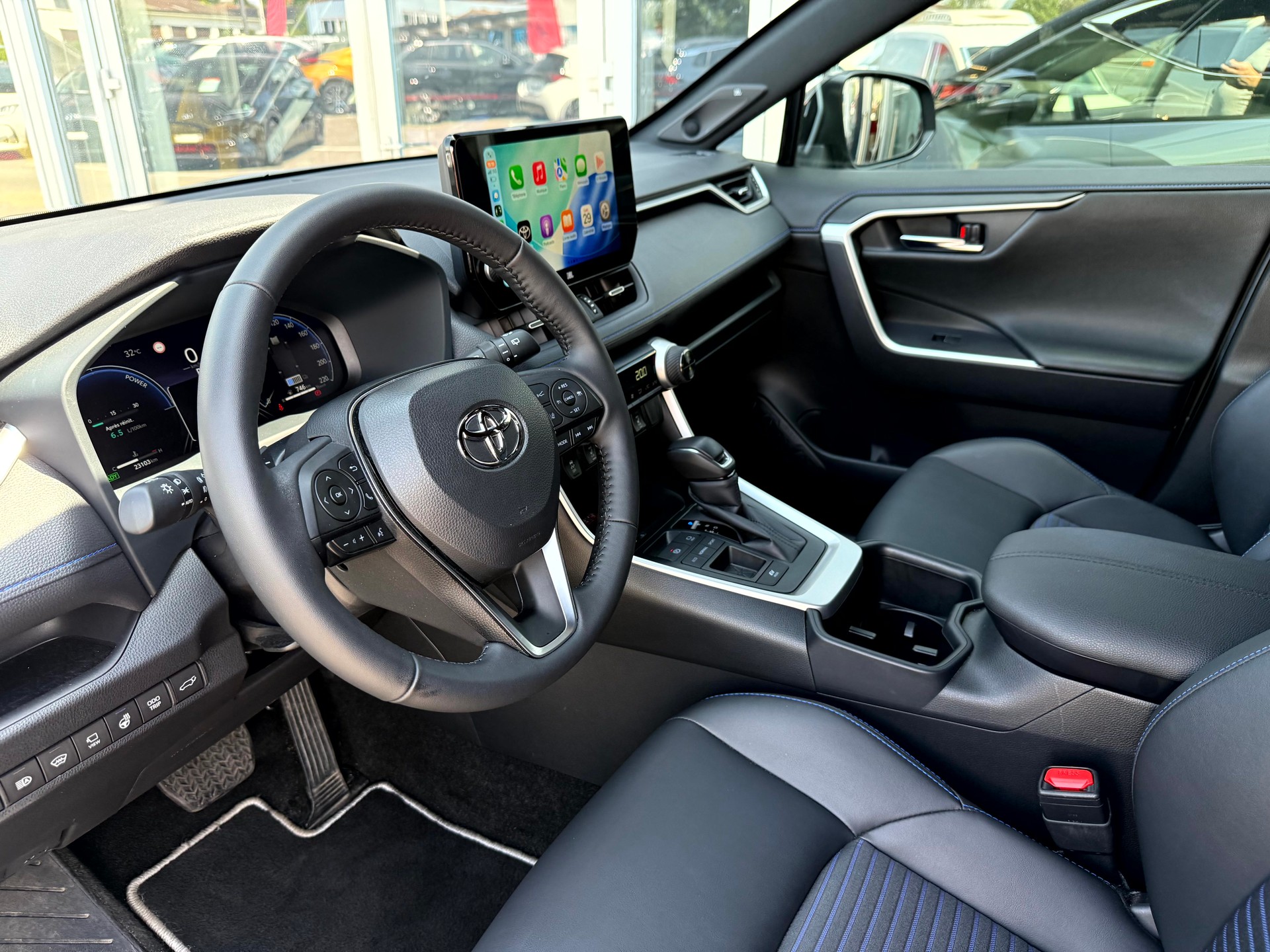TOYOTA RAV-4 2.5 HSD Style e-CVT 2WD-image-17
