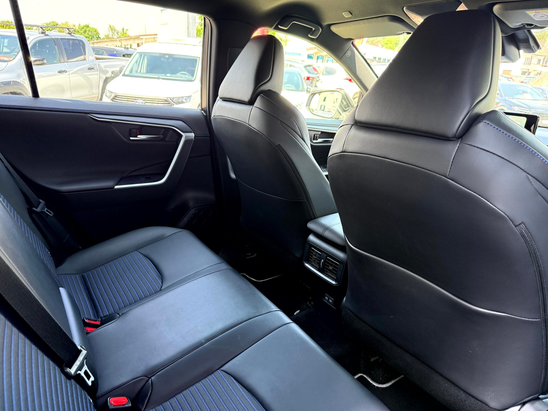 TOYOTA RAV-4 2.5 HSD Style e-CVT 2WD-image-14