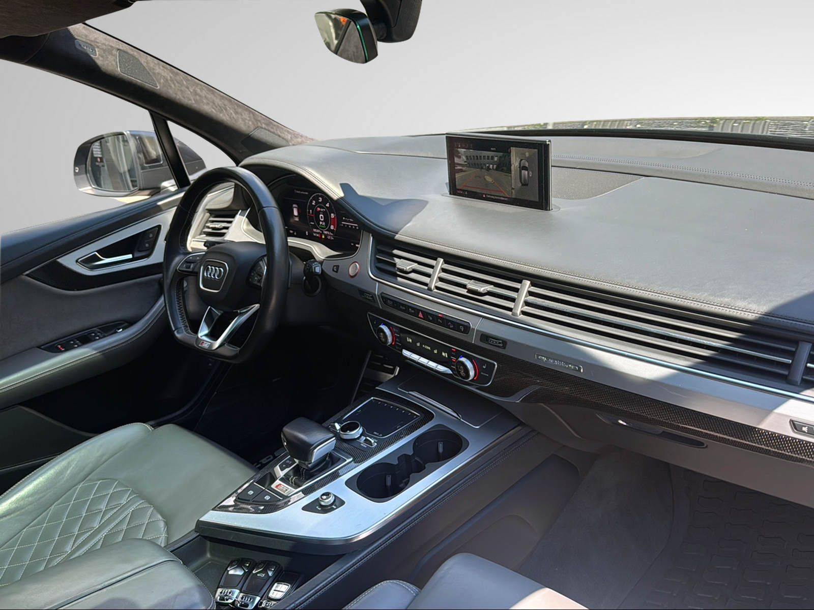 AUDI SQ7 4.0 TDI quattro tiptronic-image-30