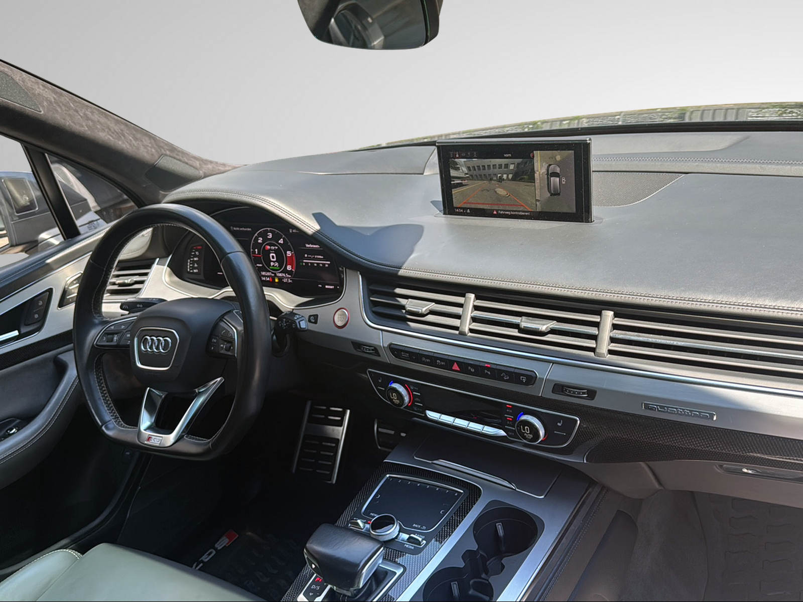 AUDI SQ7 4.0 TDI quattro tiptronic-image-26