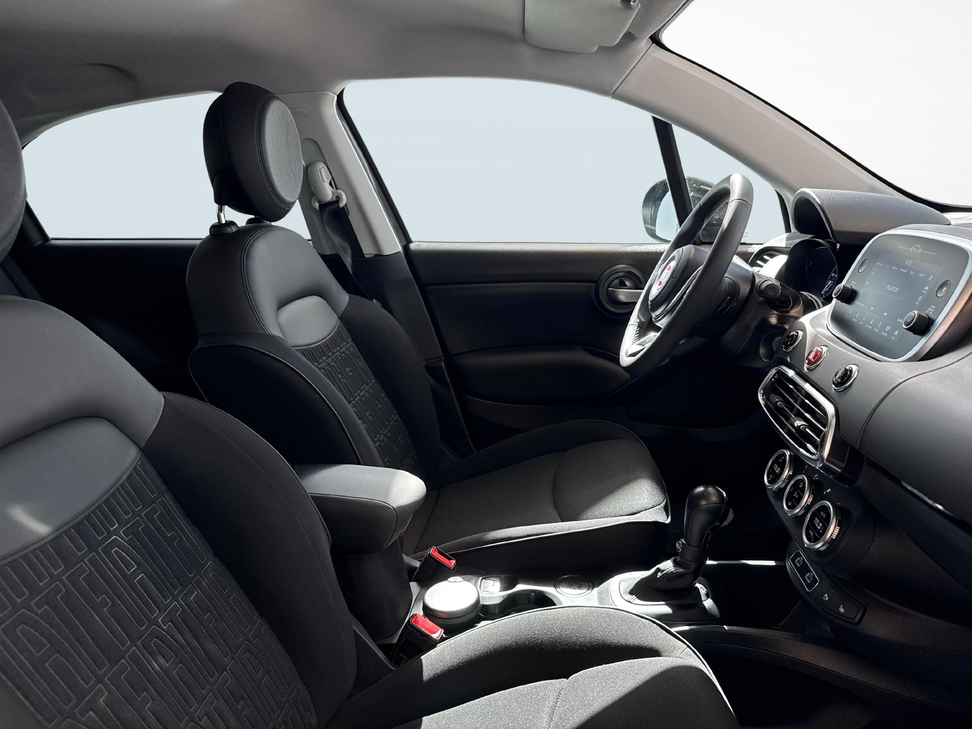 FIAT 500 X 1.5 Hybrid Swiss Edition-image-9