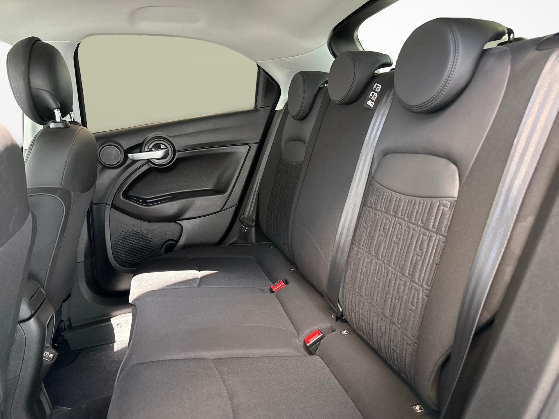 FIAT 500 X 1.5 Hybrid Swiss Edition-image-10