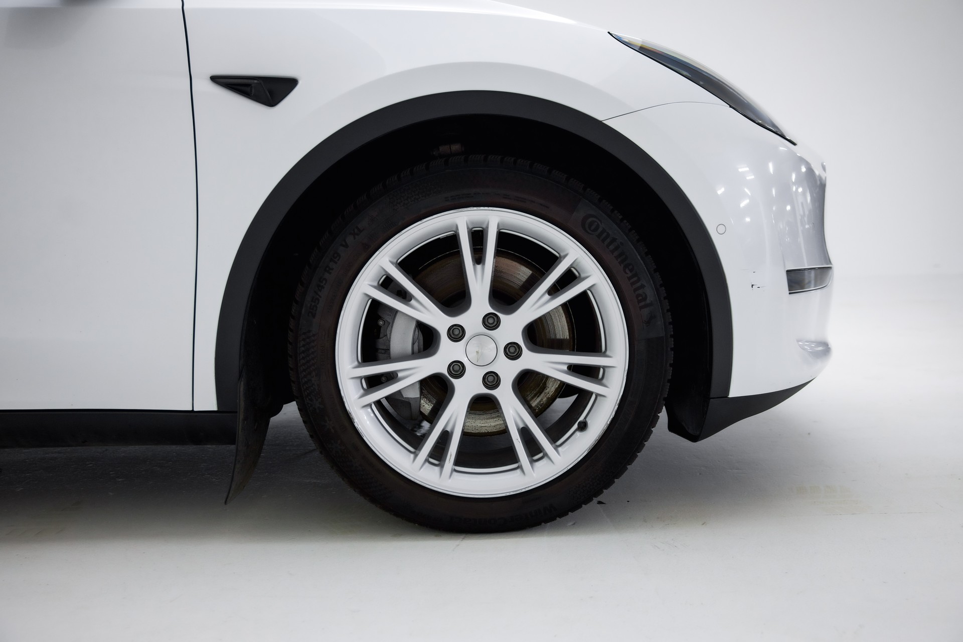 TESLA Model Y Long Range-image-13
