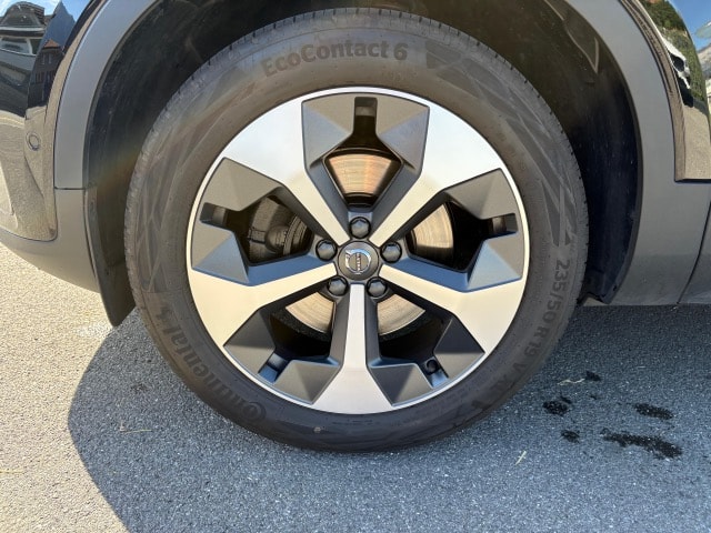 VOLVO XC40 2.0 B5 MH Ultimate Dark AWD-image-4