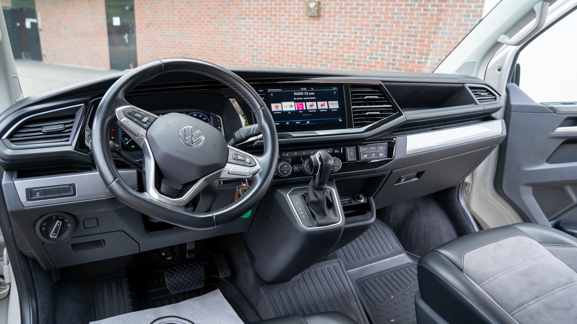 VW Multivan 2.0 Bi-TDI Highline 4 Motion DSG-image-5