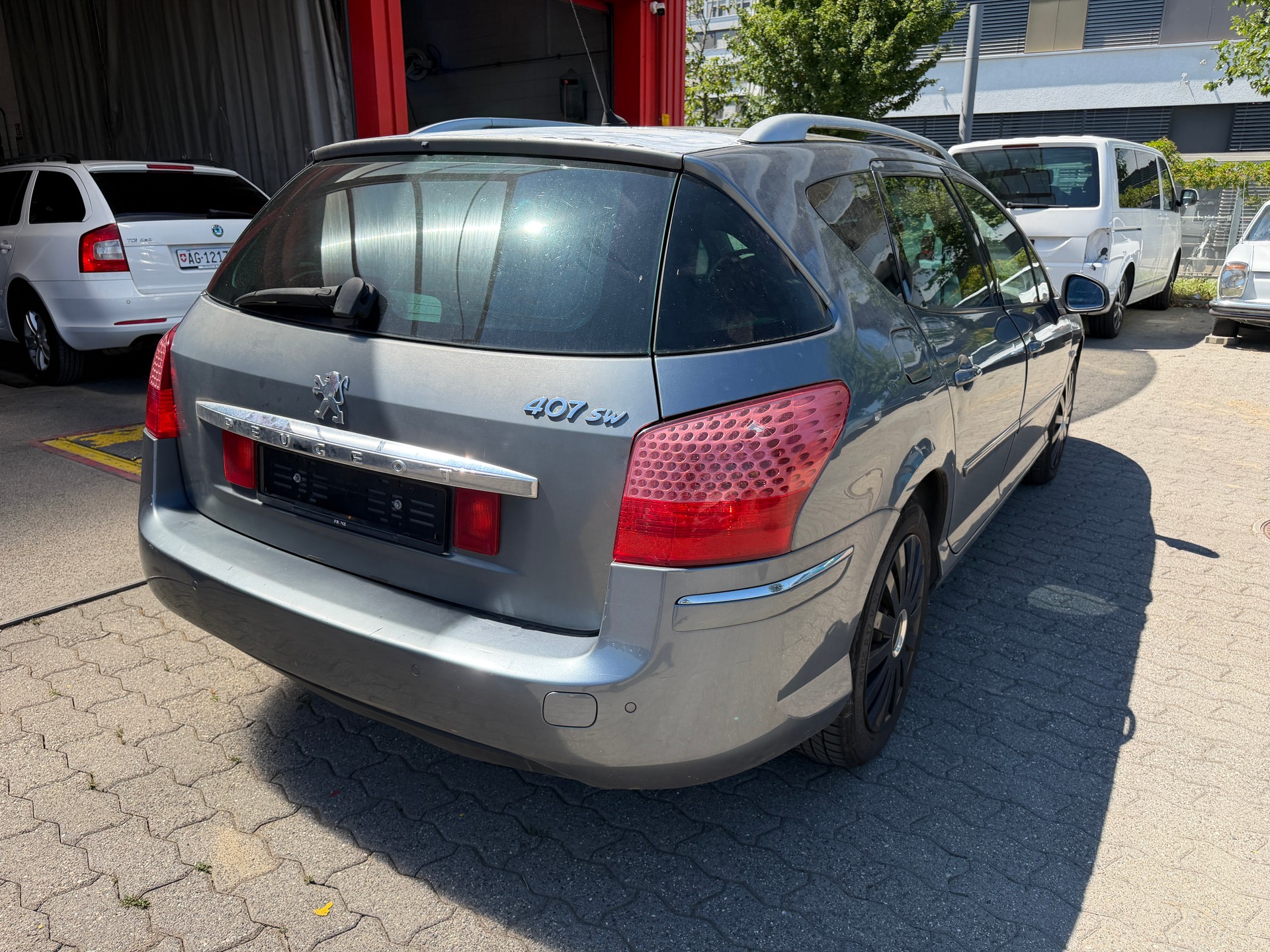 PEUGEOT 407 SW 3.0 Dynamic Automatic-image-7