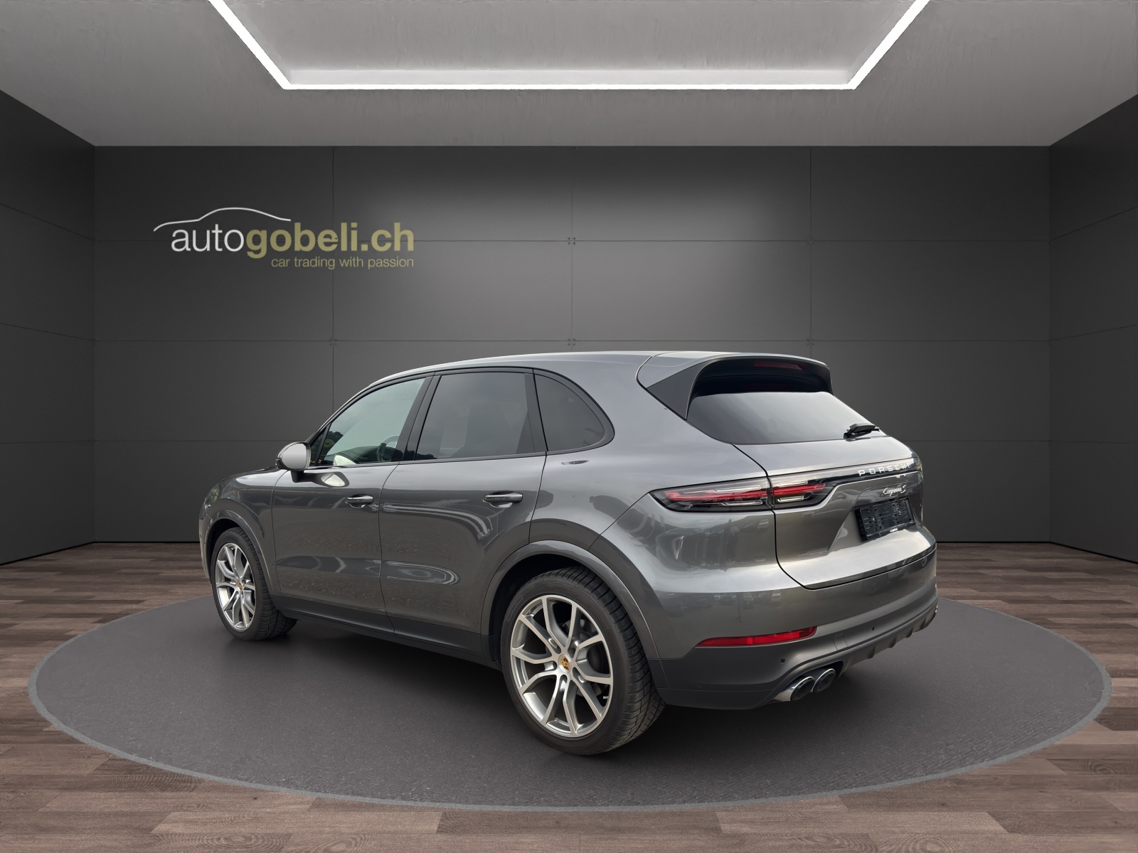 PORSCHE Cayenne S-image-1
