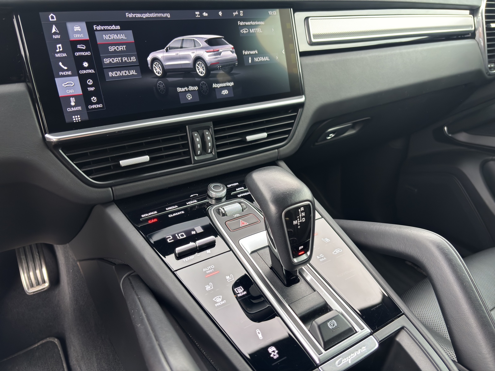 PORSCHE Cayenne S-image-6