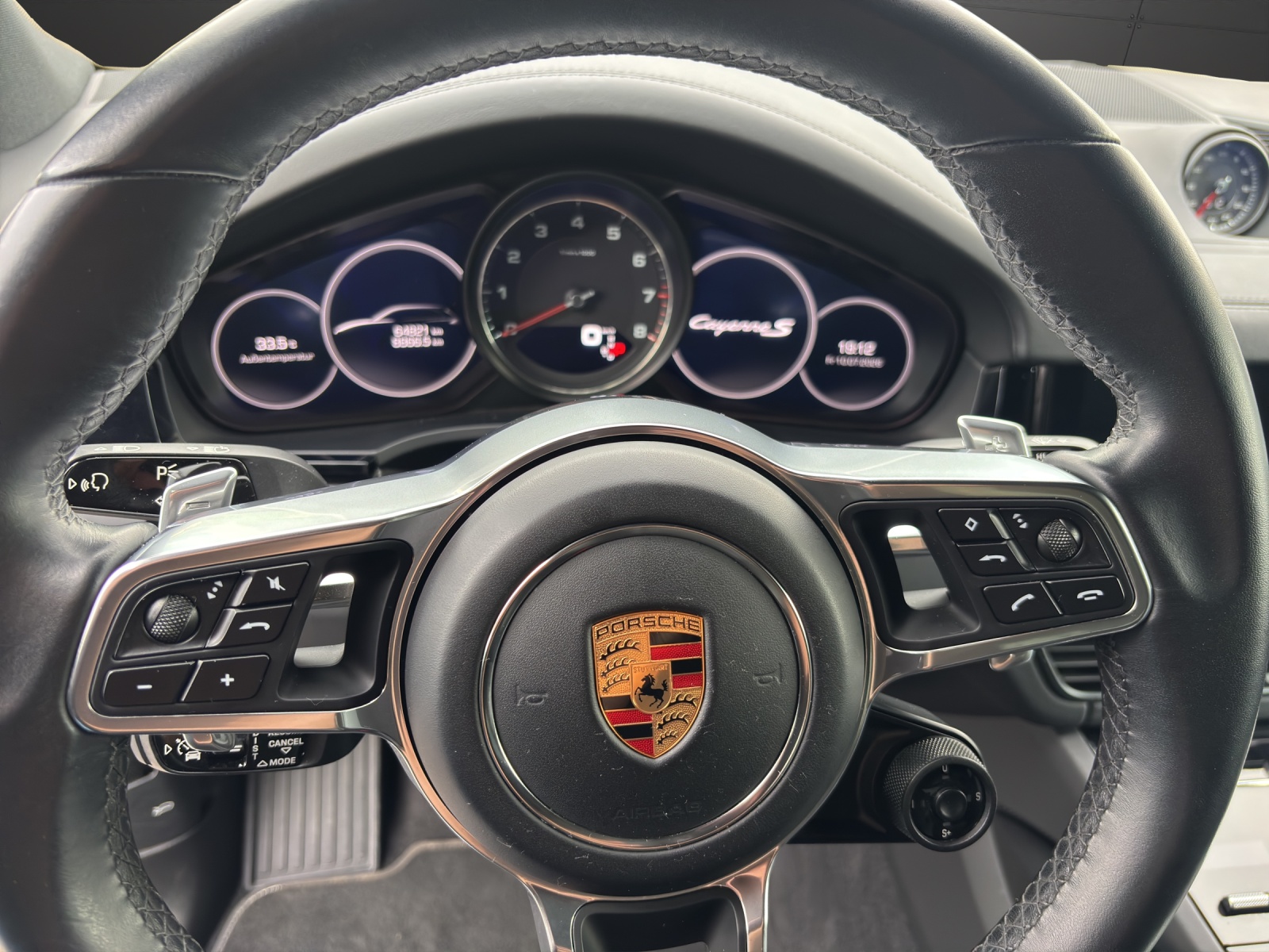 PORSCHE Cayenne S-image-5