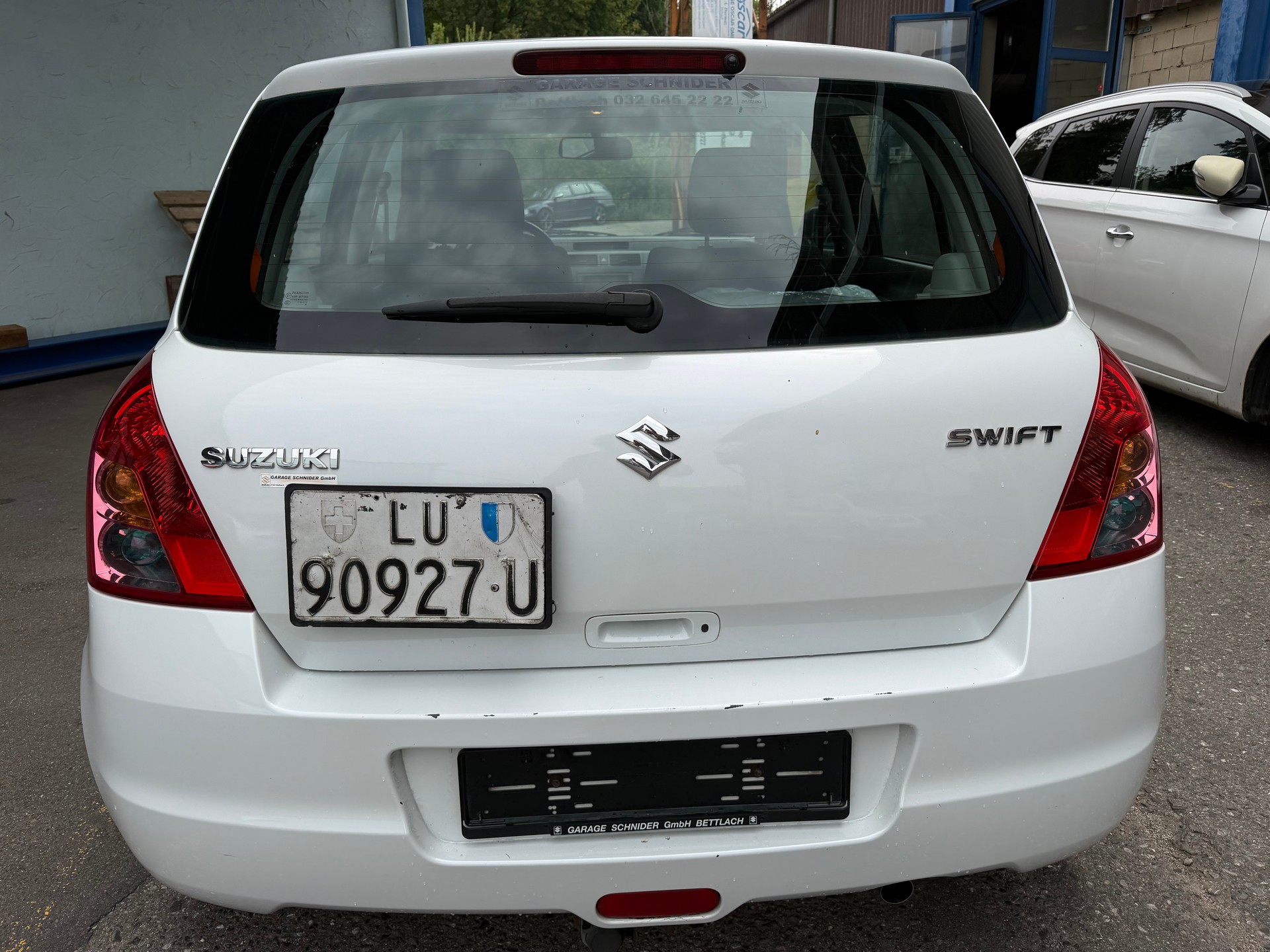 SUZUKI Swift 1.3i 16V GL Top-image-9