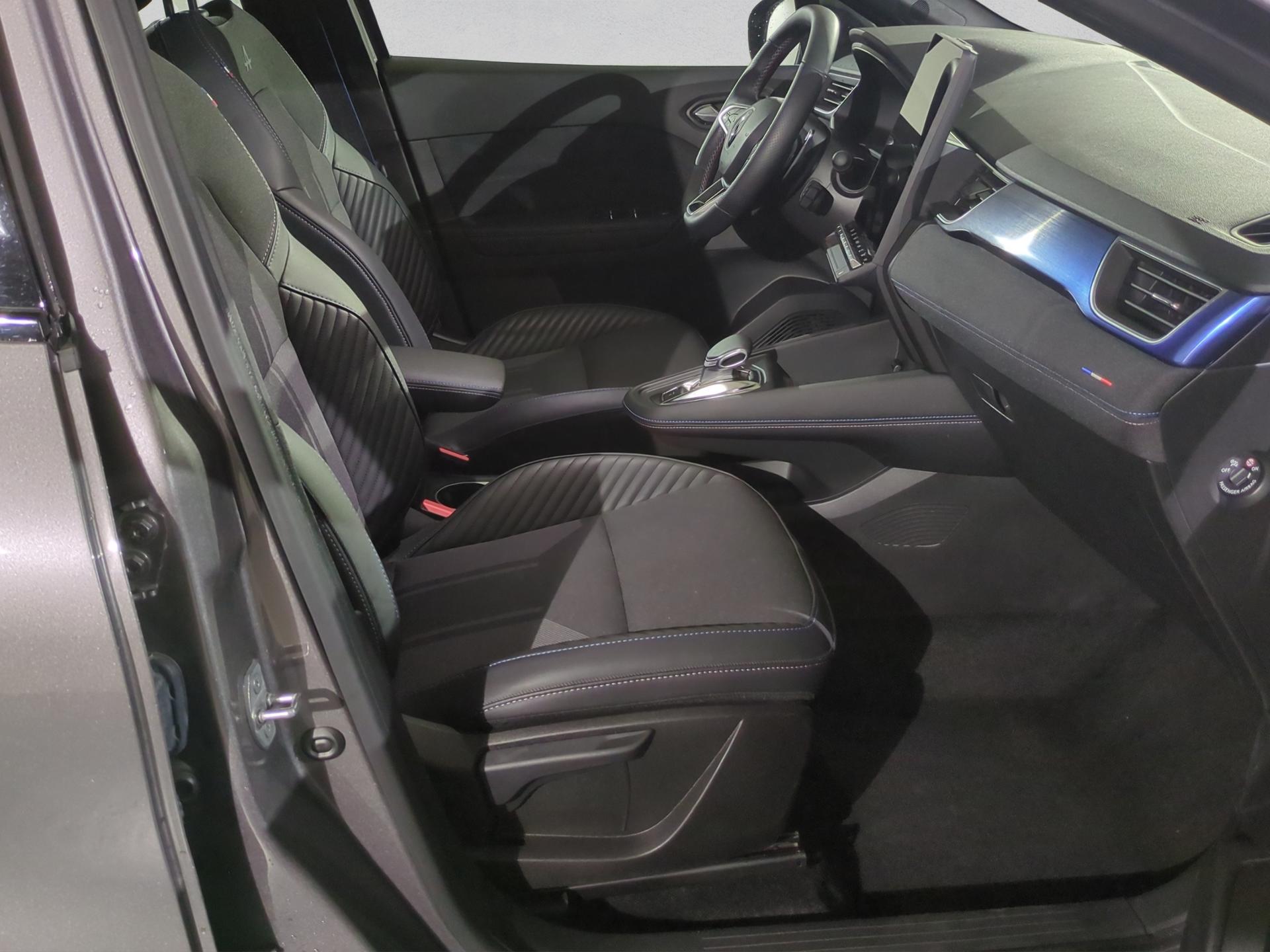 RENAULT Captur 1.3 TCe Esprit Alpine EDC-image-17