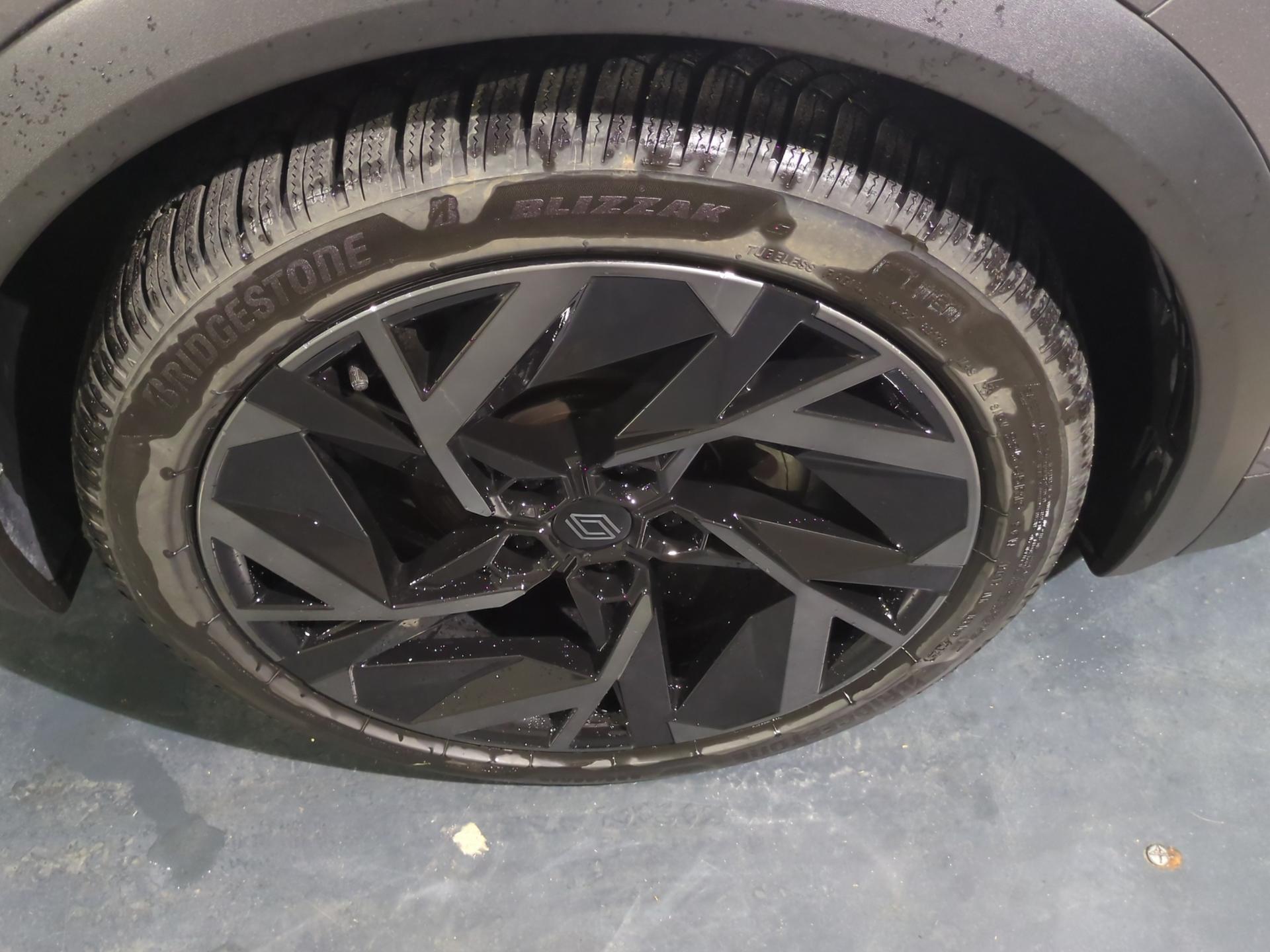 RENAULT Captur 1.3 TCe Esprit Alpine EDC-image-18
