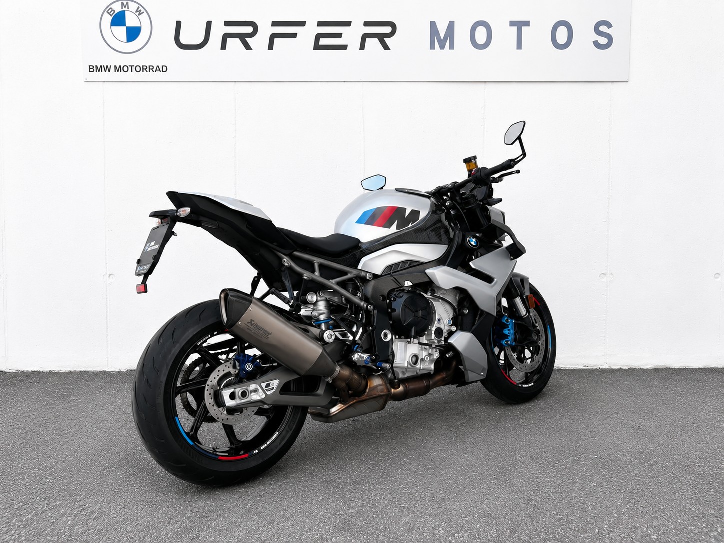 BMW M 1000 R-image-7