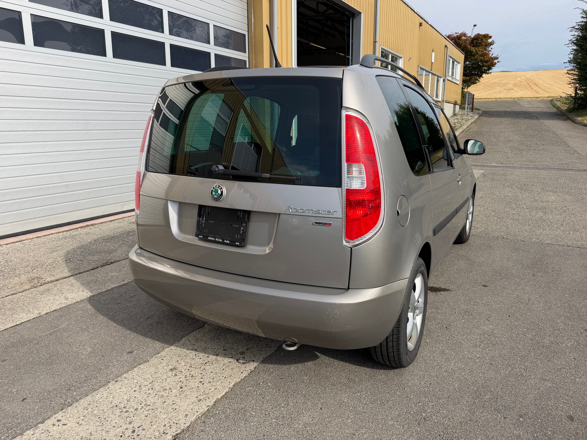 SKODA Roomster 1.2 TSI Style-image-4