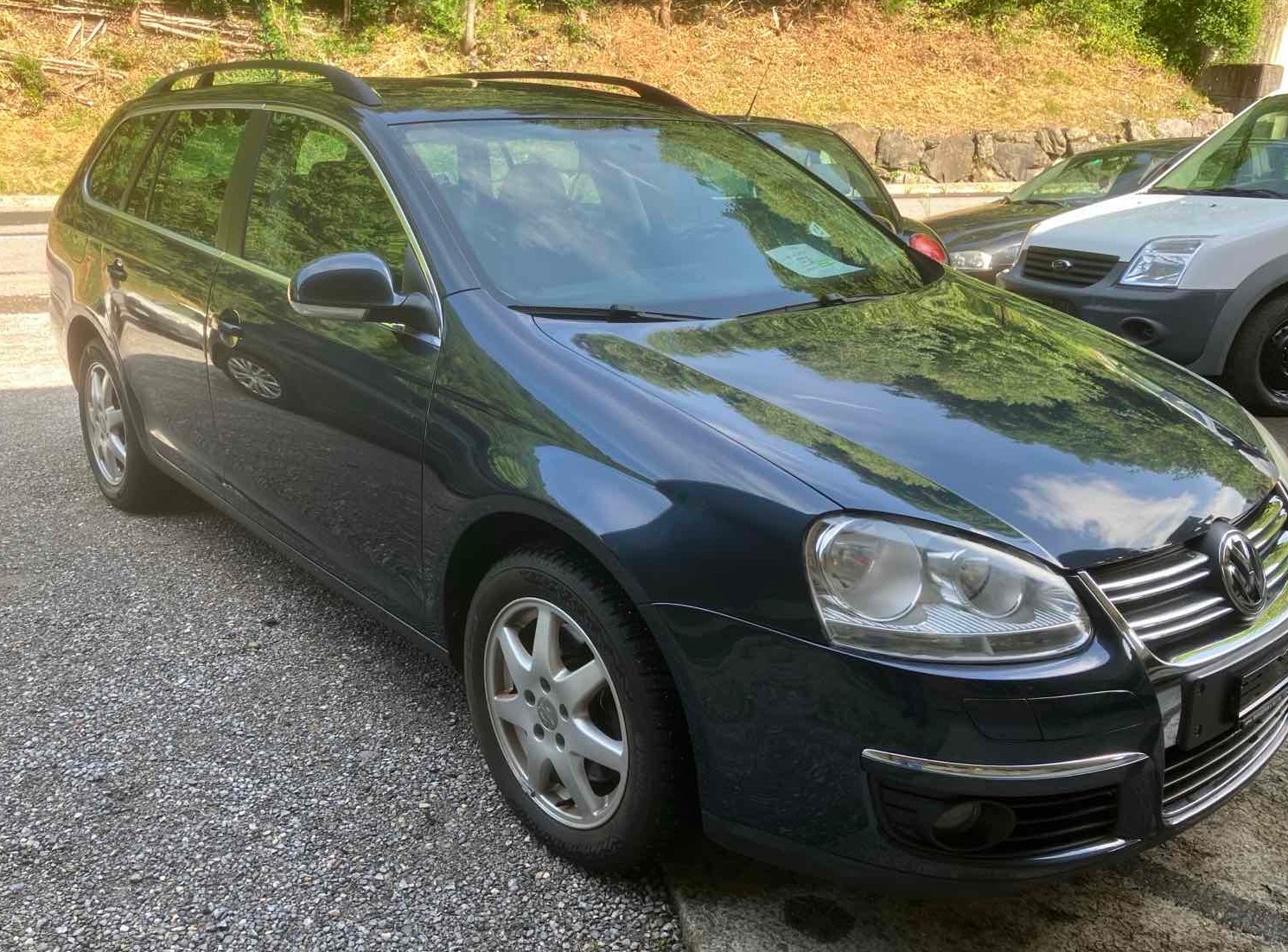 VW Golf Variant 1.9 TDI Comfortline 4Motion-image-0