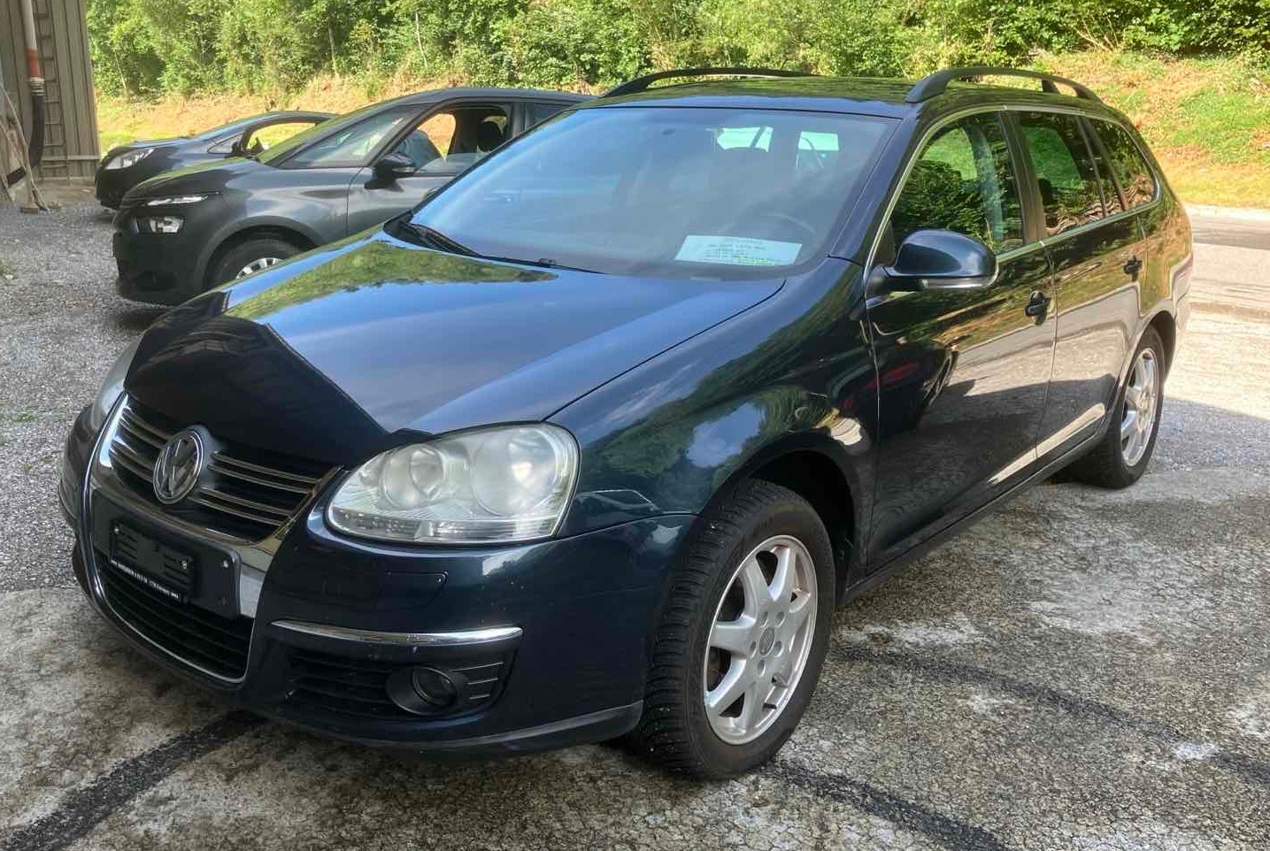 VW Golf Variant 1.9 TDI Comfortline 4Motion-image-1