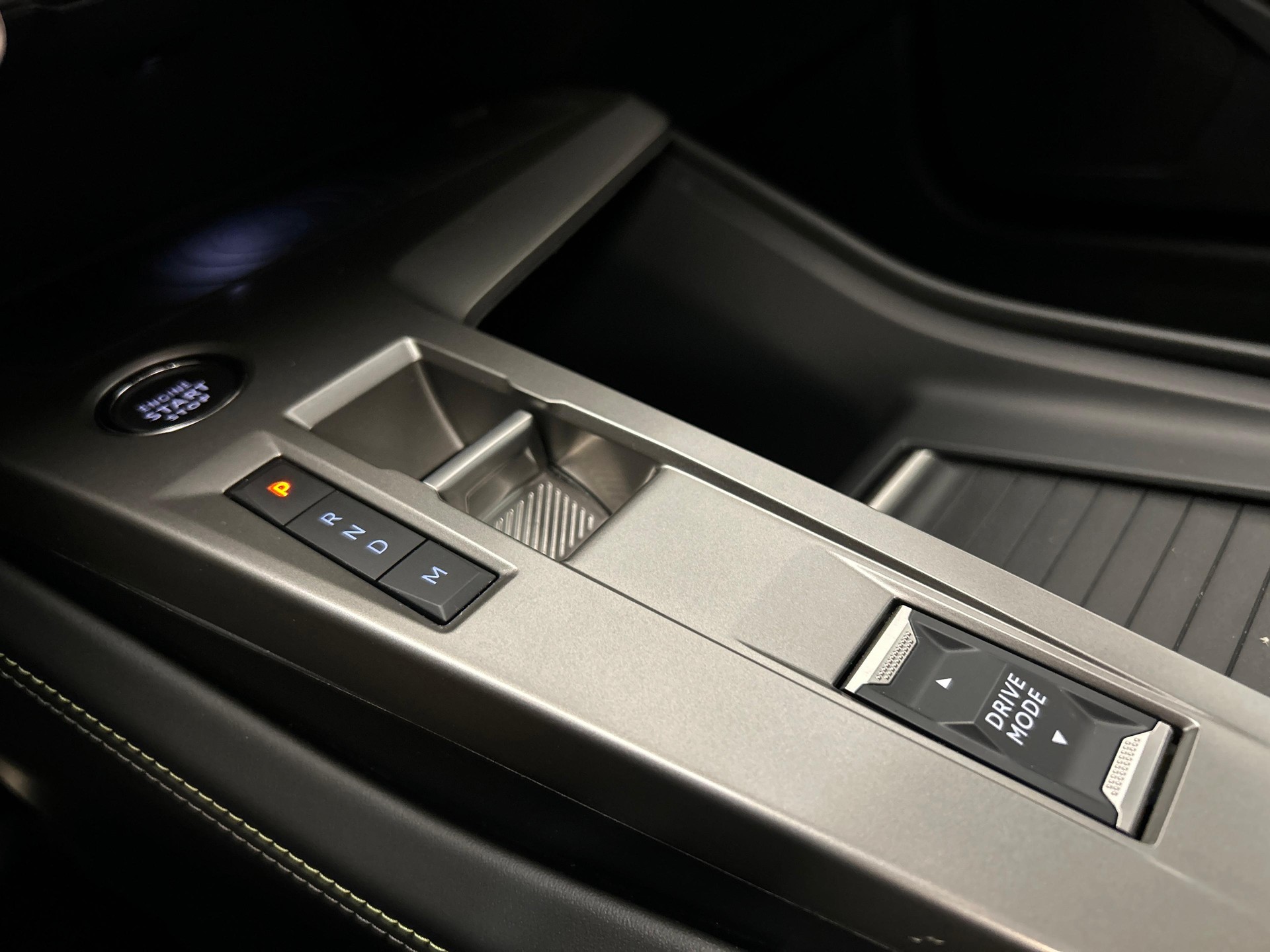 PEUGEOT 308 SW 1.2 Hybrid GT-image-14