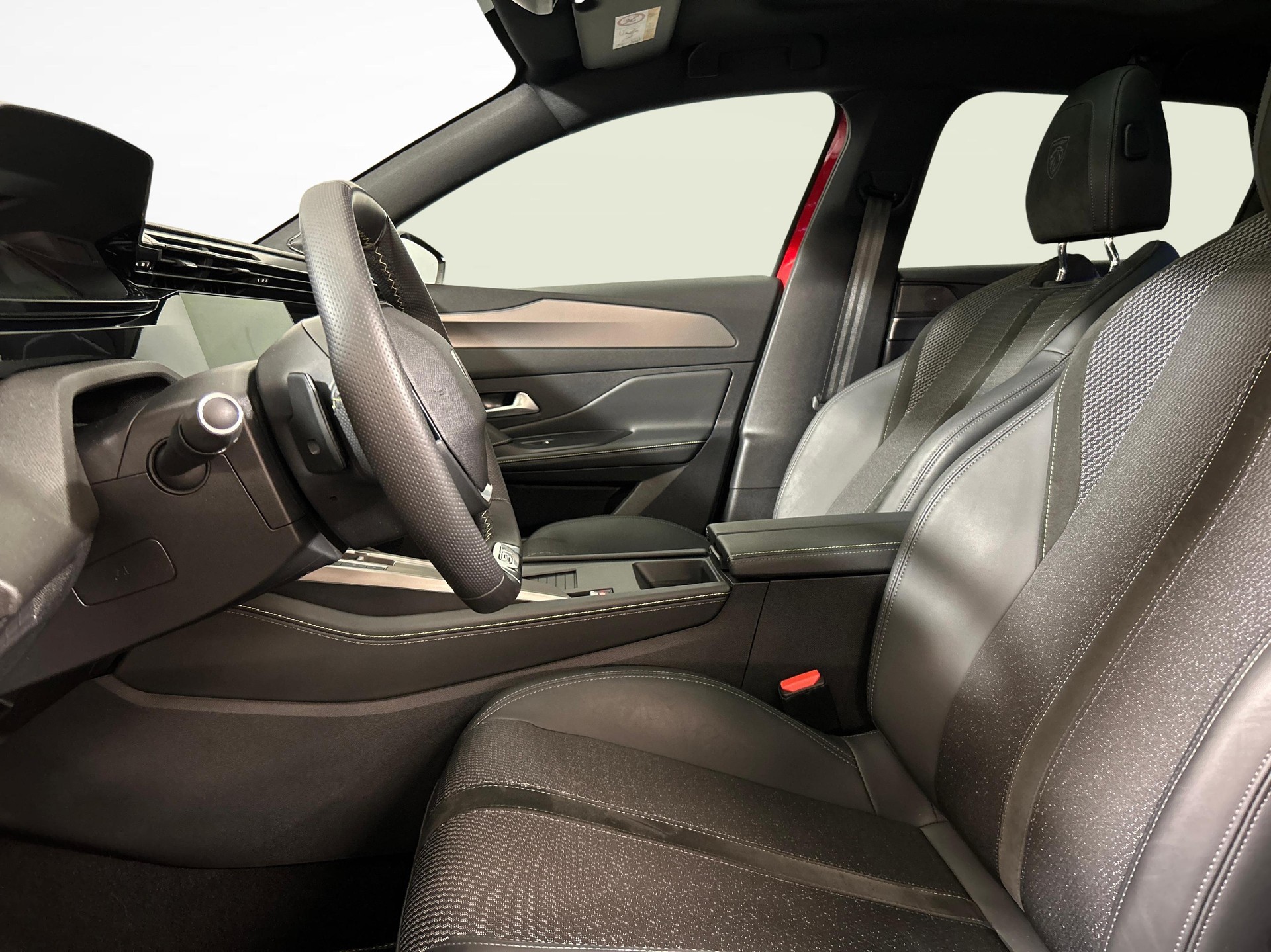 PEUGEOT 308 SW 1.2 Hybrid GT-image-2