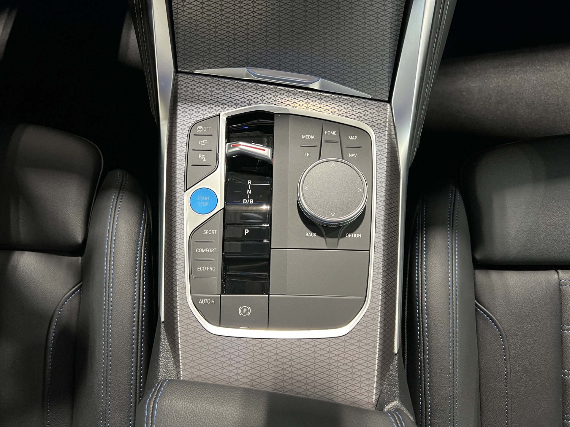 BMW i4 M50-image-14