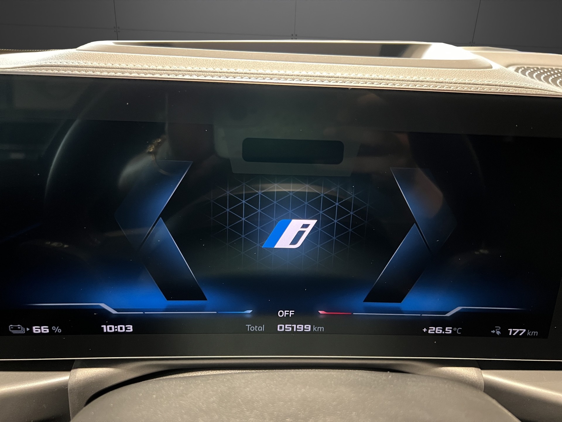 BMW i4 M50-image-16