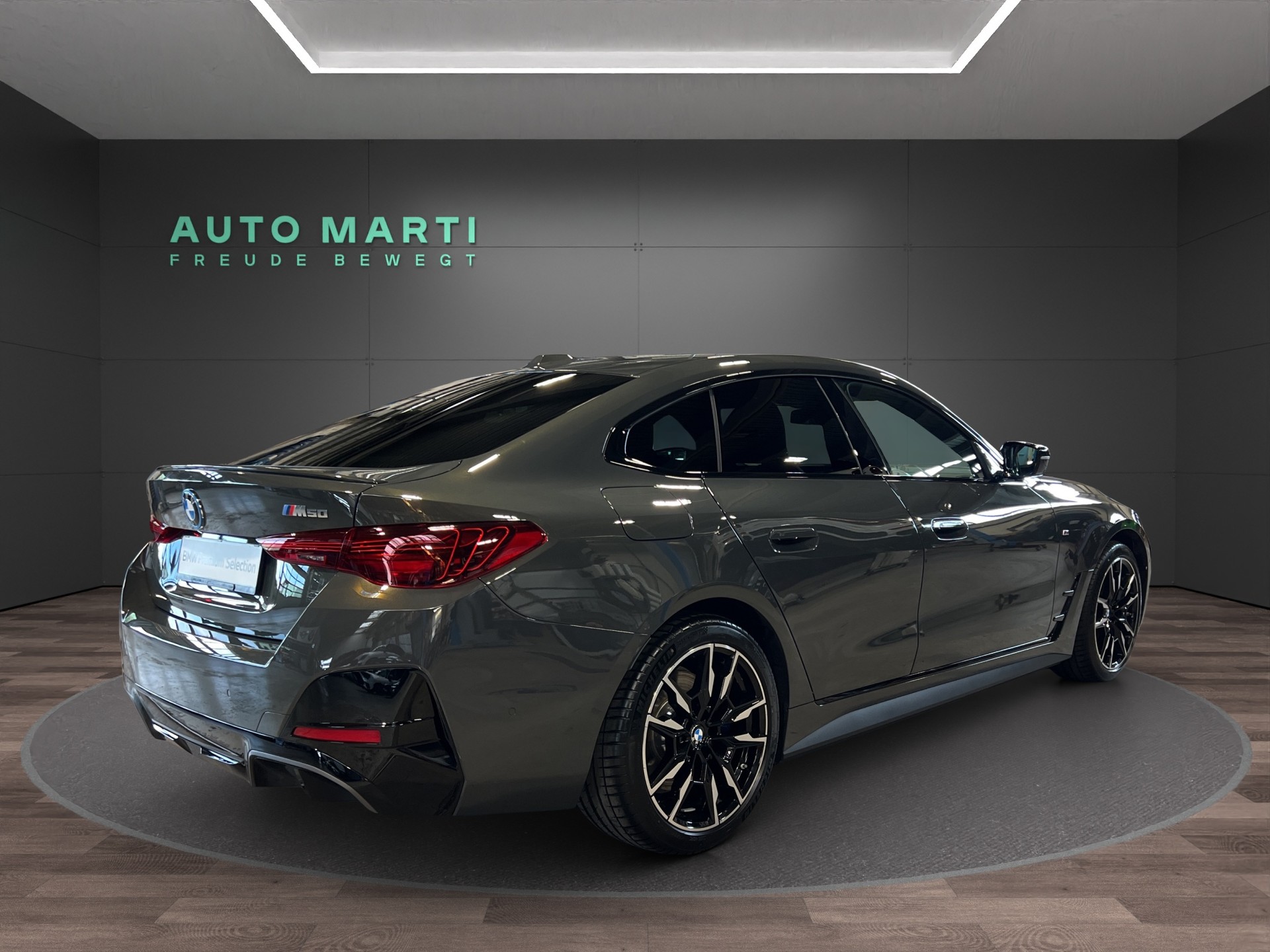 BMW i4 M50-showroom-element-3