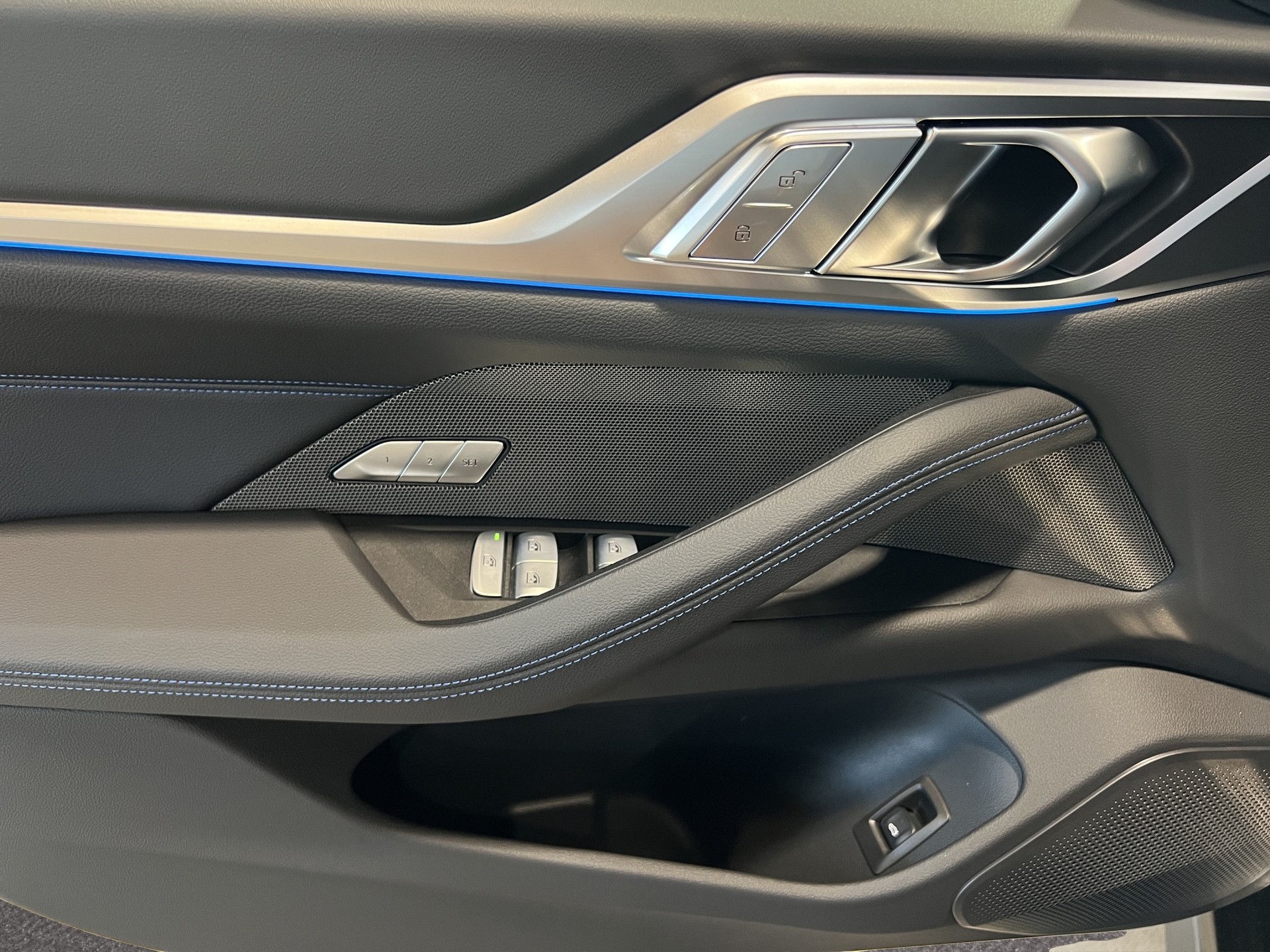 BMW i4 M50-image-8