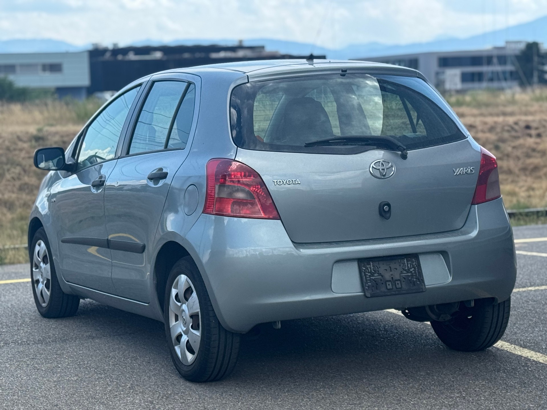 TOYOTA Yaris 1.4 D-4D Linea Luna-image-5