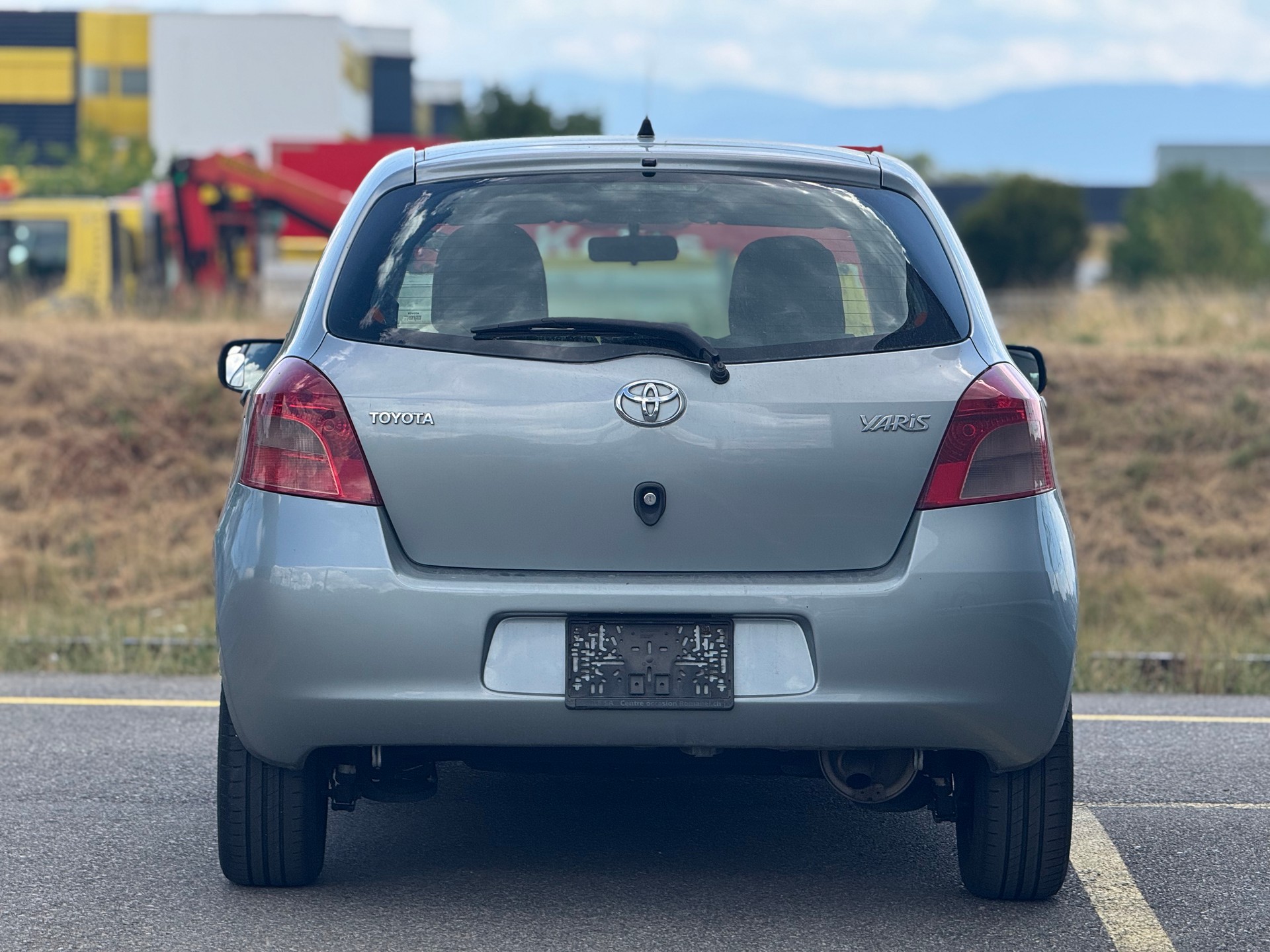 TOYOTA Yaris 1.4 D-4D Linea Luna-image-4