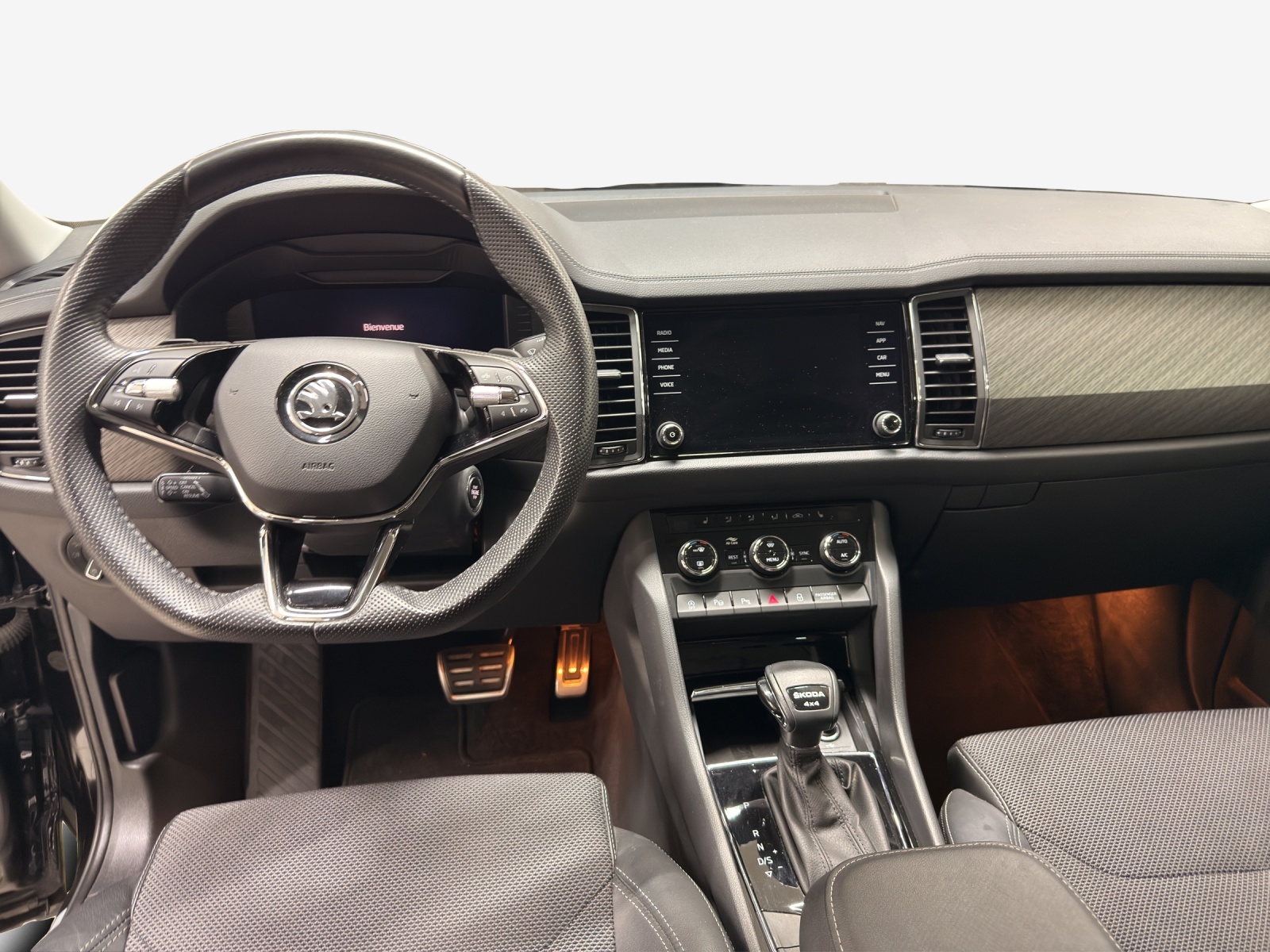 SKODA Kodiaq 2.0 TDI CR Style 4x4 DSG-image-8