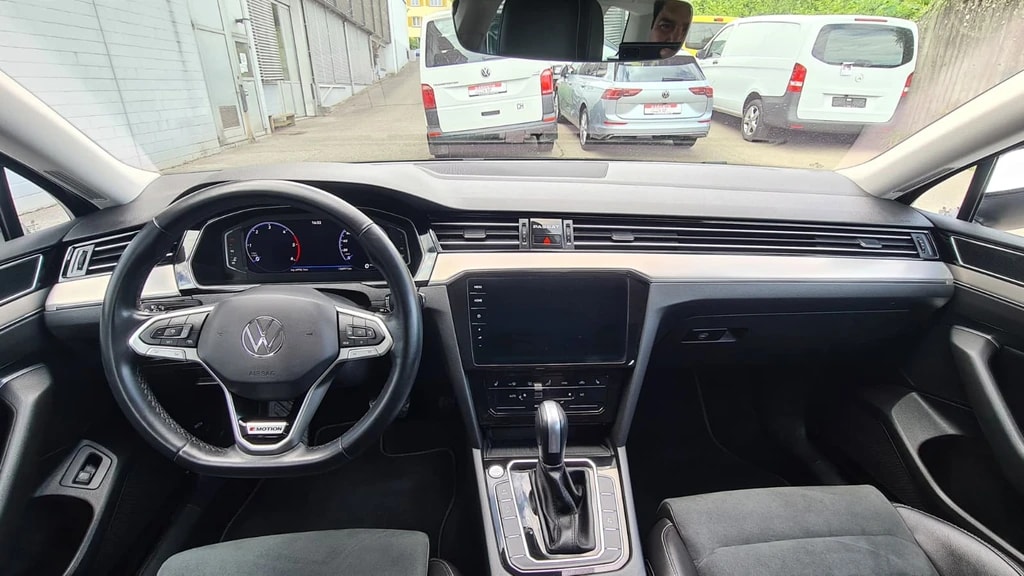 VW Passat 2.0 TDI BMT Elegance 4Motion DSG ** Alcantara-Leder ** Gr-Navi ** RF-Kamera ** Abstandsregelsysteme ** Sitzheizung **-image-15