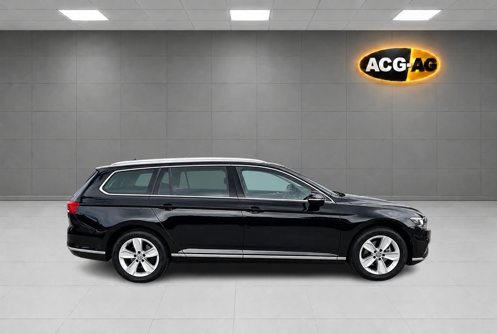 VW Passat 2.0 TDI BMT Elegance 4Motion DSG ** Alcantara-Leder ** Gr-Navi ** RF-Kamera ** Abstandsregelsysteme ** Sitzheizung **-image-5