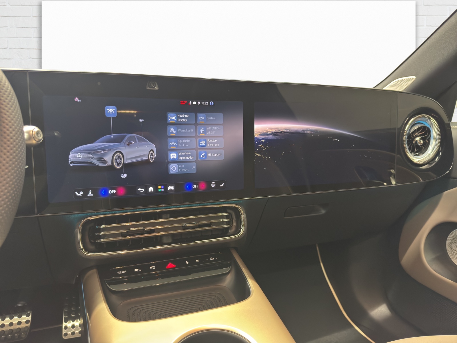 MERCEDES-BENZ CLA 350 AMG Line 4Matic EQ Technology-image-8