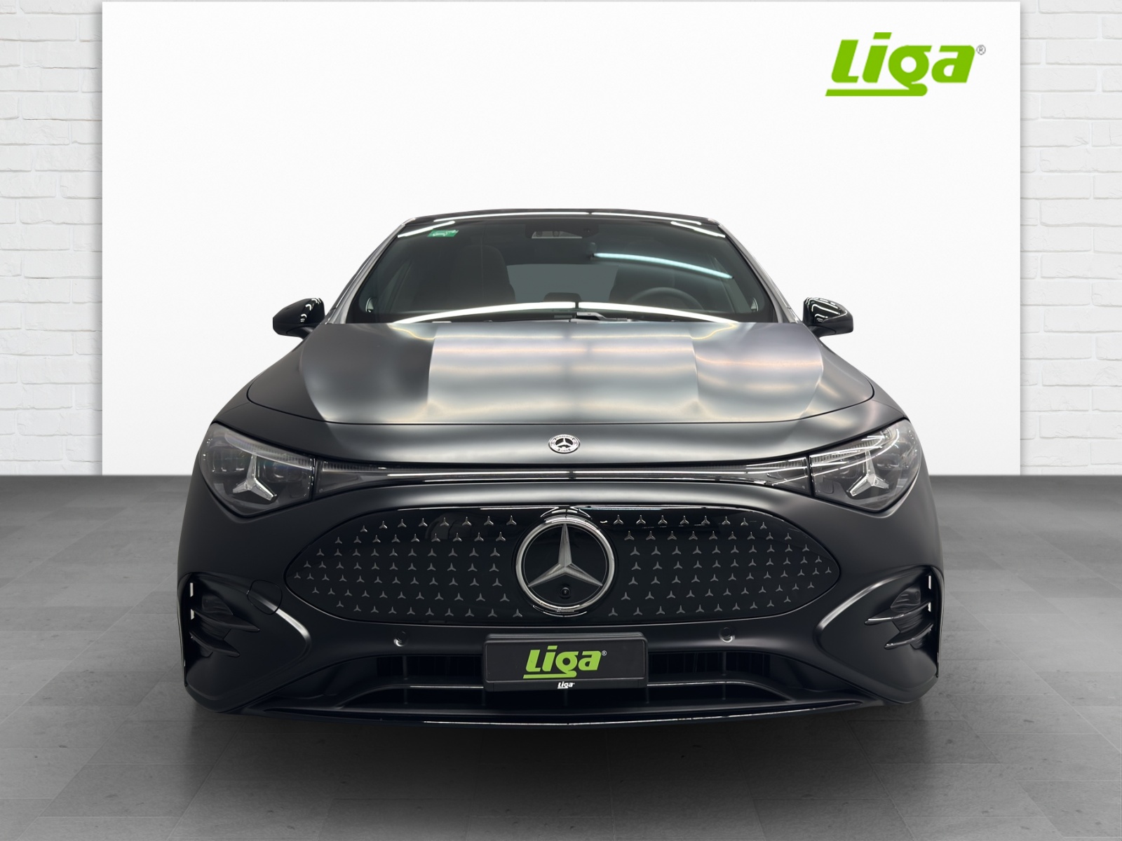 MERCEDES-BENZ CLA 350 AMG Line 4Matic EQ Technology-image-1