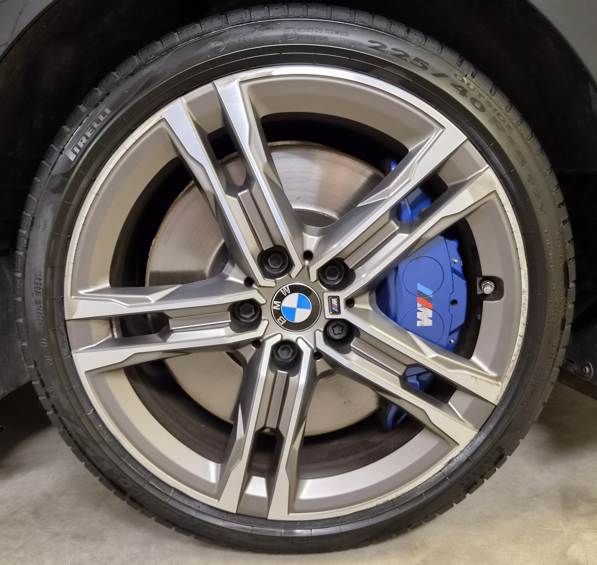 BMW M135i xDrive Steptronic-image-13